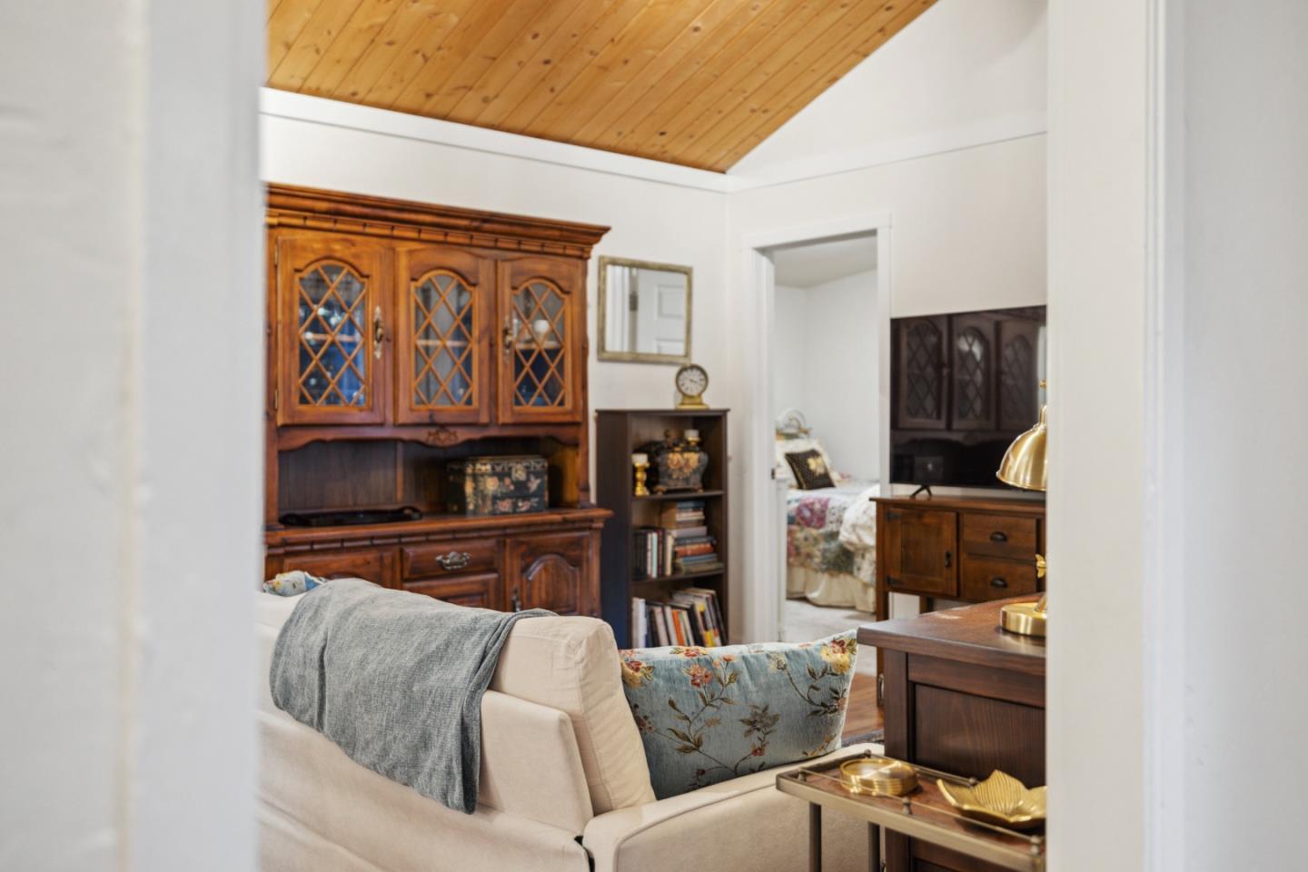 Detail Gallery Image 10 of 44 For 711 River Rd, Boulder Creek,  CA 95006 - 2 Beds | 1 Baths