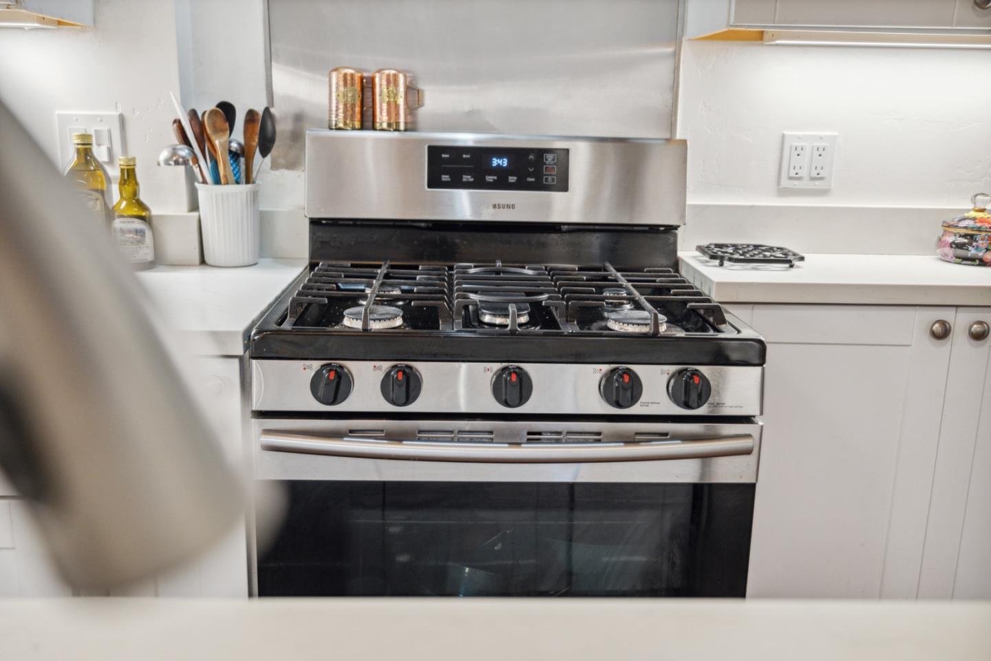 Detail Gallery Image 6 of 44 For 711 River Rd, Boulder Creek,  CA 95006 - 2 Beds | 1 Baths