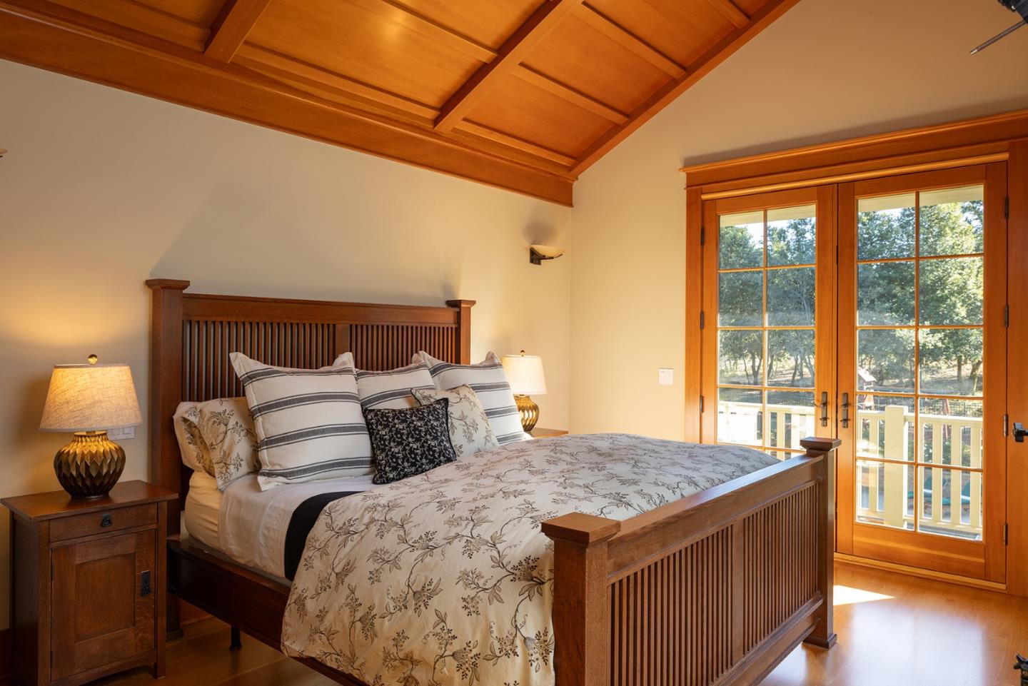Detail Gallery Image 28 of 49 For 420 Bonnie Brae, Santa Cruz,  CA 95060 - 5 Beds | 4/1 Baths