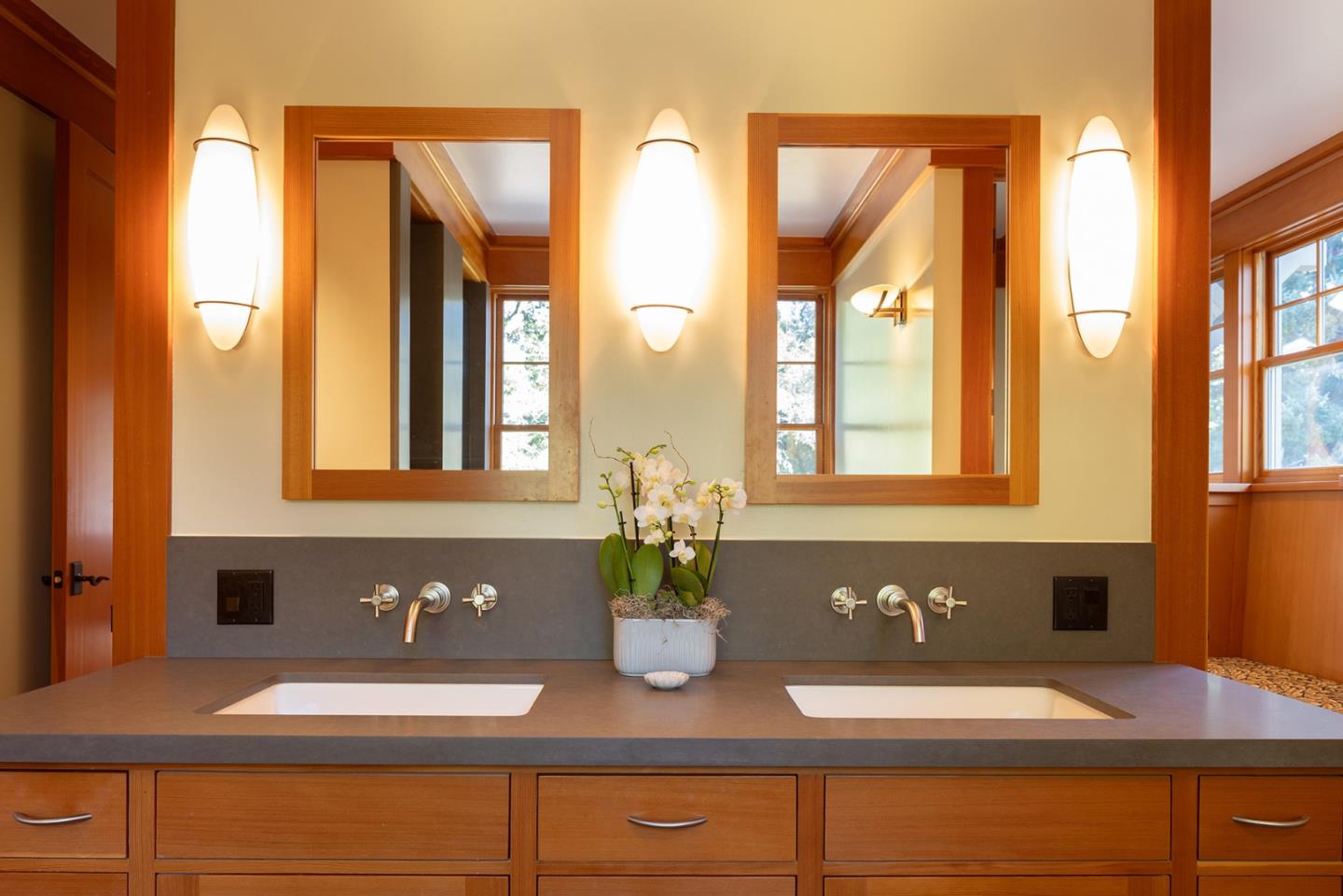 Detail Gallery Image 30 of 49 For 420 Bonnie Brae, Santa Cruz,  CA 95060 - 5 Beds | 4/1 Baths