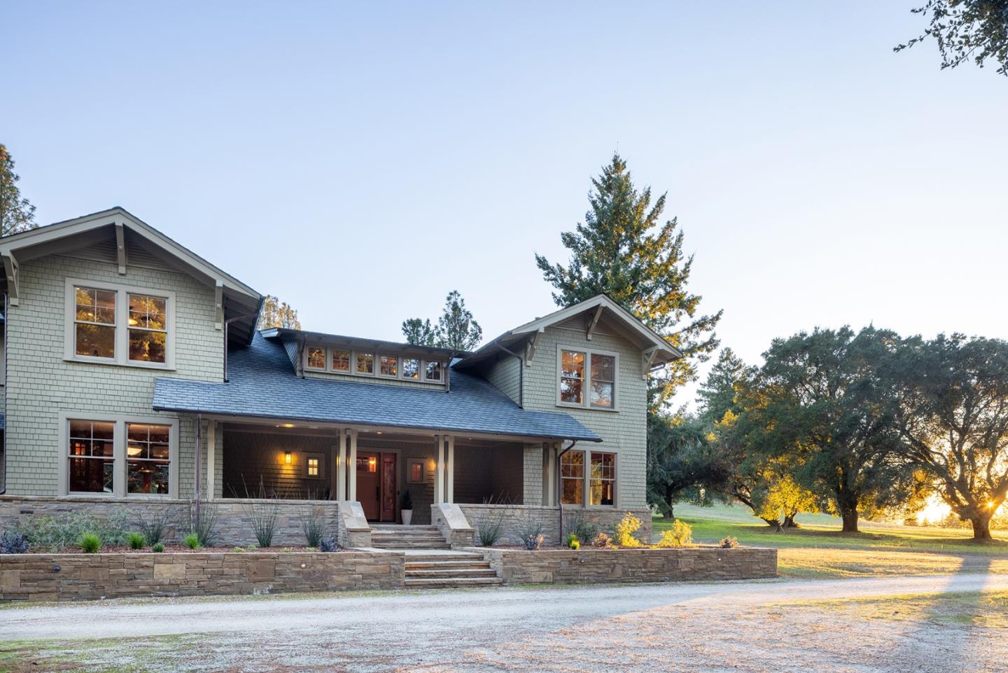 Detail Gallery Image 5 of 49 For 420 Bonnie Brae, Santa Cruz,  CA 95060 - 5 Beds | 4/1 Baths