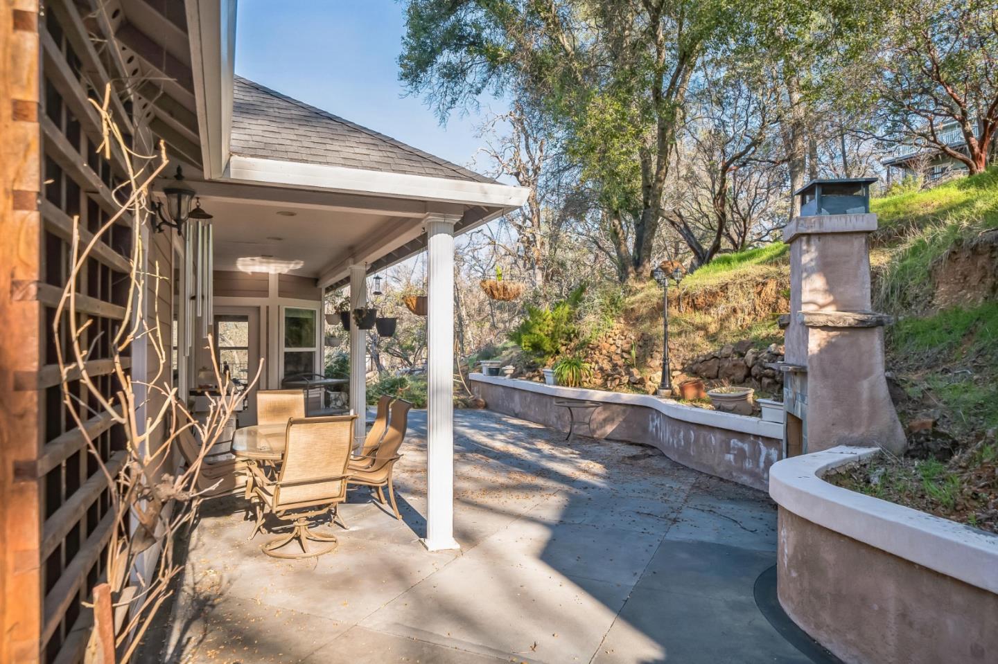 Detail Gallery Image 14 of 36 For 19370 Park Ridge Dr, Hidden Valley Lake,  CA 95467 - 3 Beds | 3 Baths