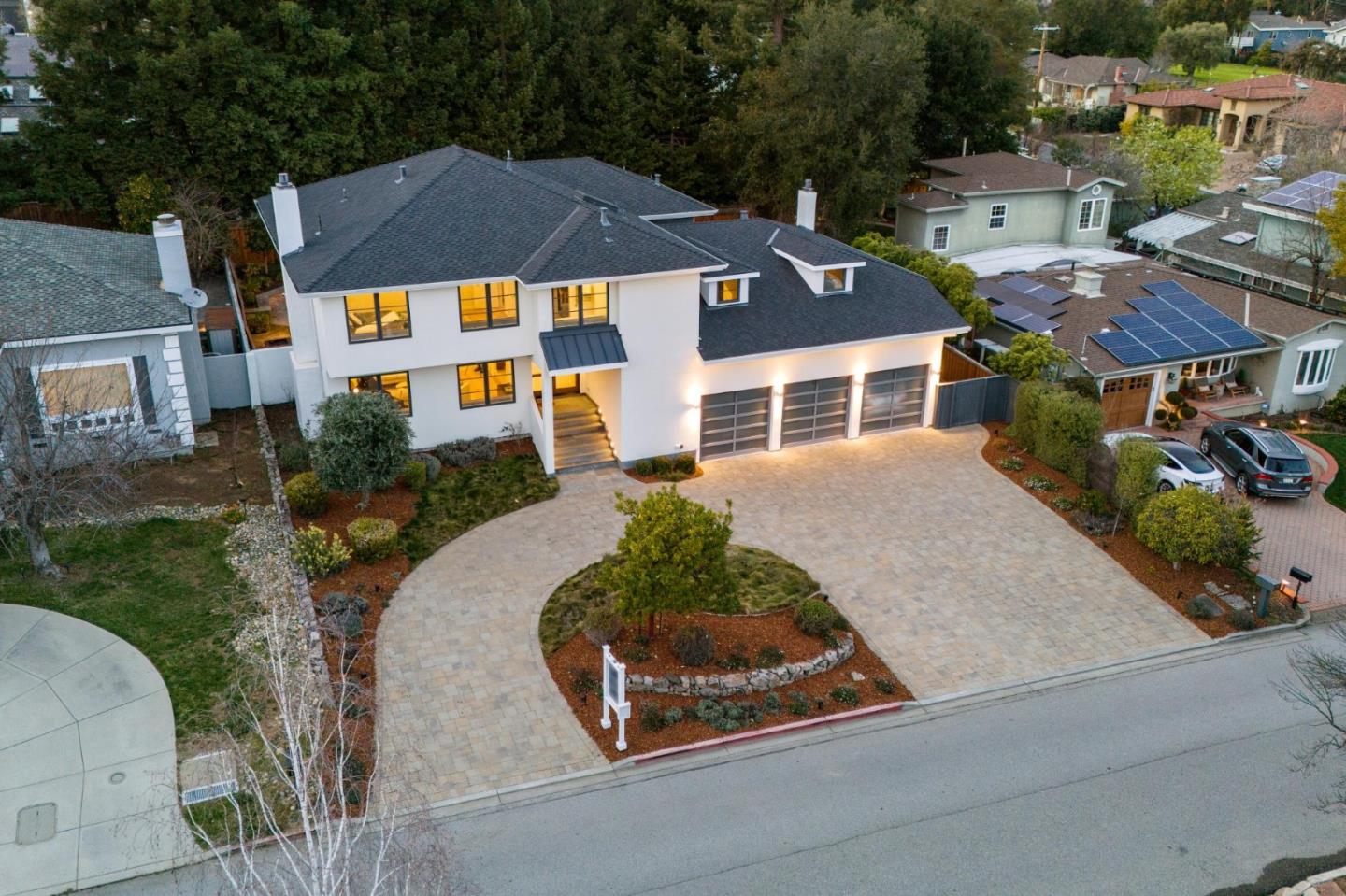 Detail Gallery Image 2 of 51 For 16191 Rose Ave, Monte Sereno,  CA 95030 - 5 Beds | 5/1 Baths