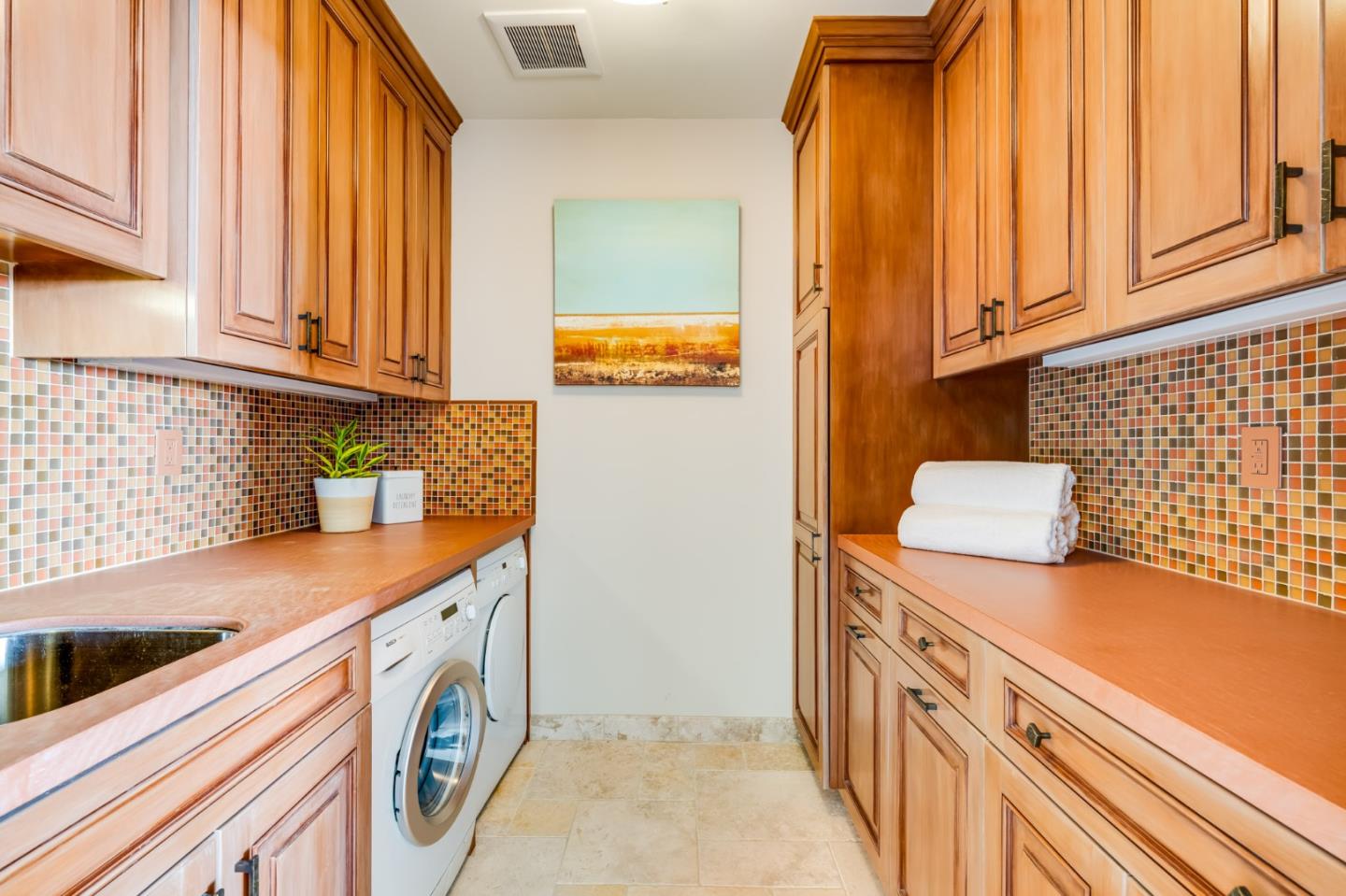 Detail Gallery Image 12 of 60 For 639 Beach Dr, Aptos,  CA 95003 - 3 Beds | 3/1 Baths