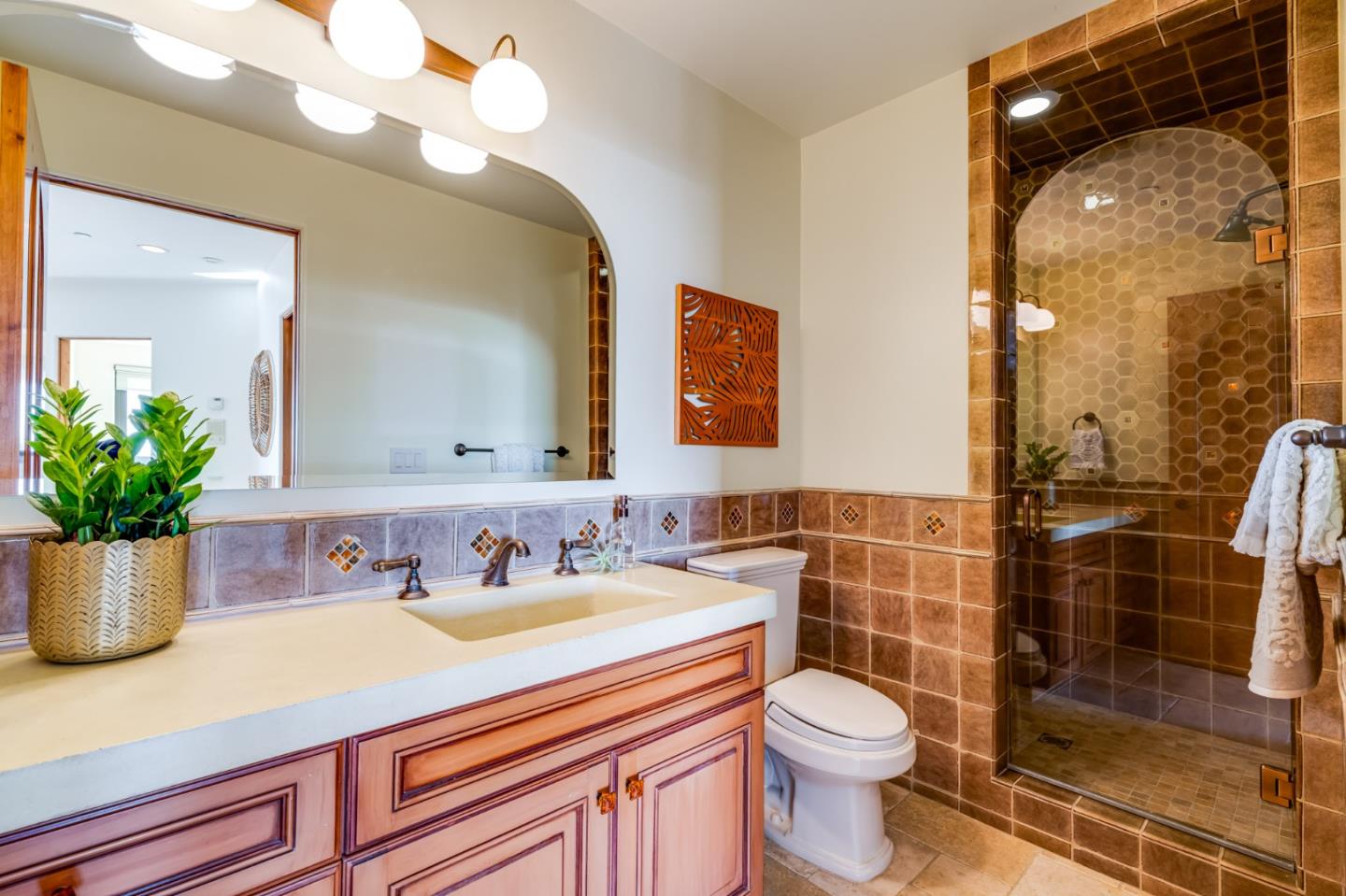 Detail Gallery Image 13 of 60 For 639 Beach Dr, Aptos,  CA 95003 - 3 Beds | 3/1 Baths