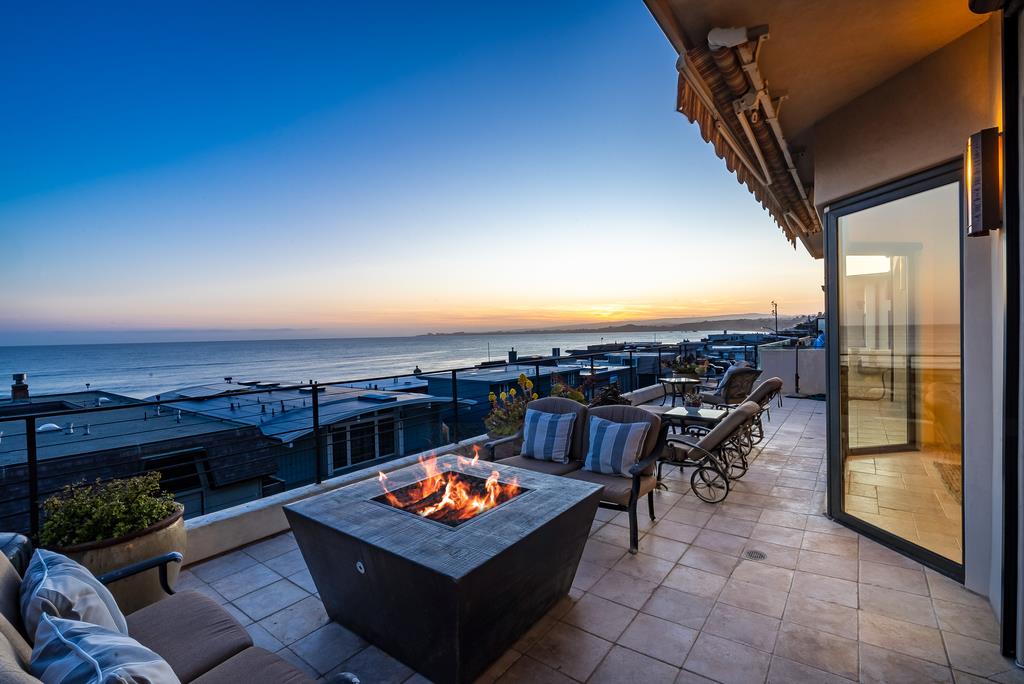Detail Gallery Image 3 of 60 For 639 Beach Dr, Aptos,  CA 95003 - 3 Beds | 3/1 Baths