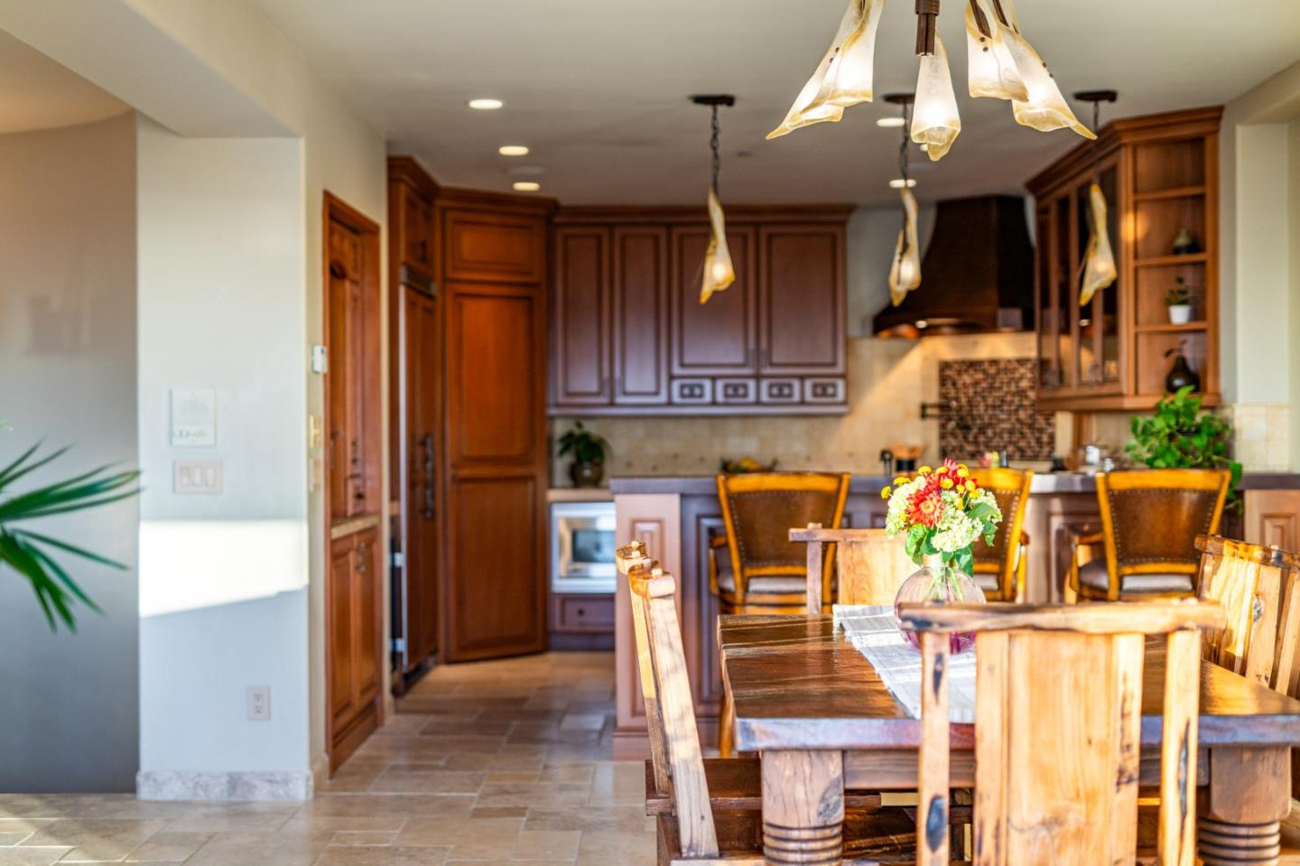 Detail Gallery Image 32 of 60 For 639 Beach Dr, Aptos,  CA 95003 - 3 Beds | 3/1 Baths