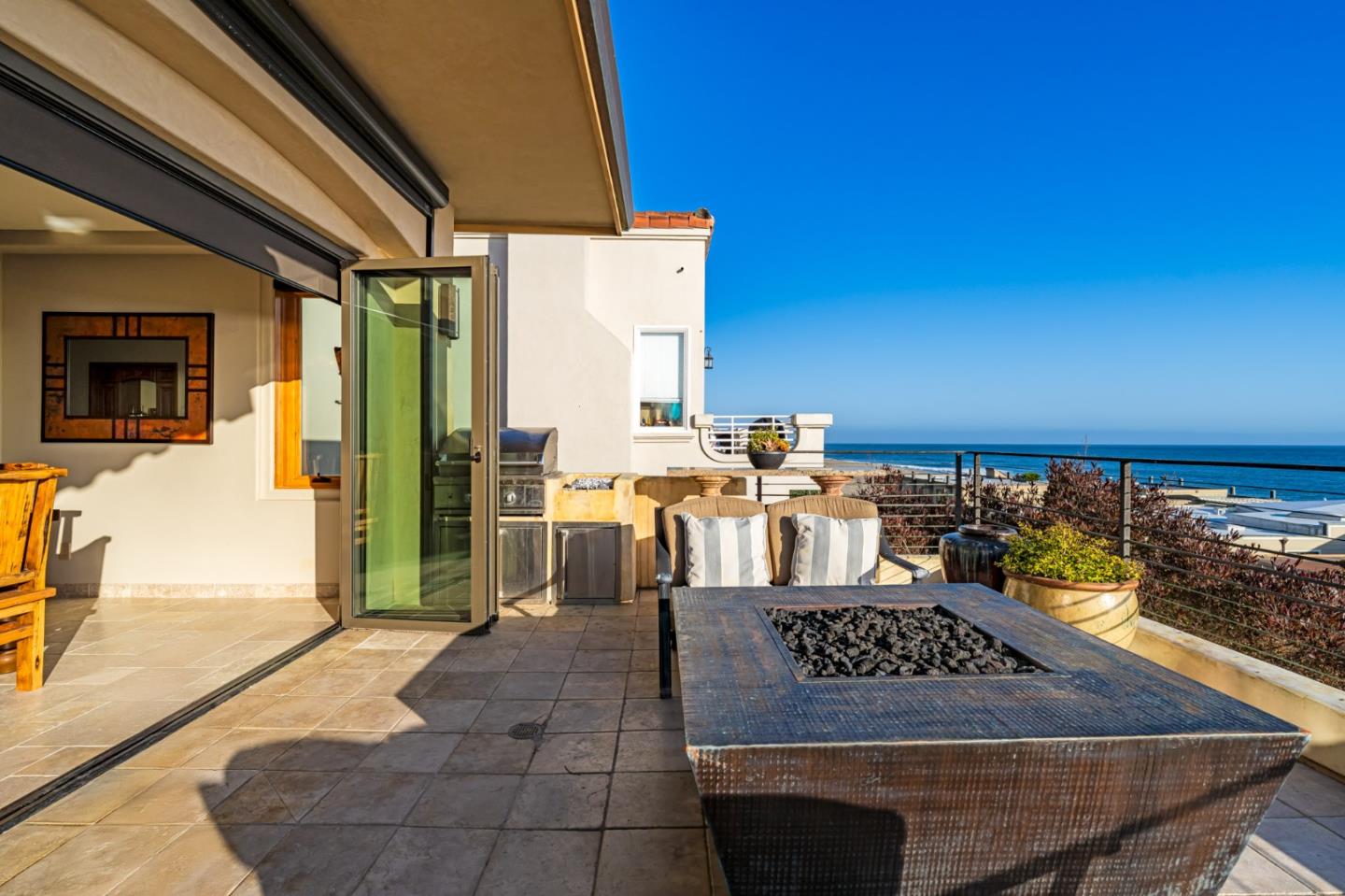 Detail Gallery Image 42 of 60 For 639 Beach Dr, Aptos,  CA 95003 - 3 Beds | 3/1 Baths
