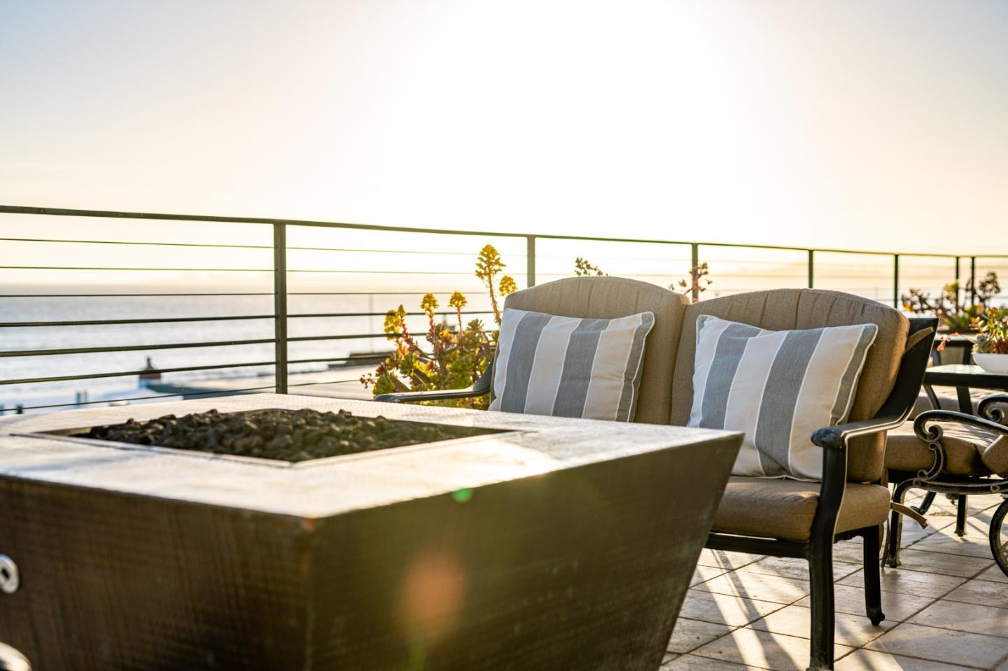 Detail Gallery Image 45 of 60 For 639 Beach Dr, Aptos,  CA 95003 - 3 Beds | 3/1 Baths