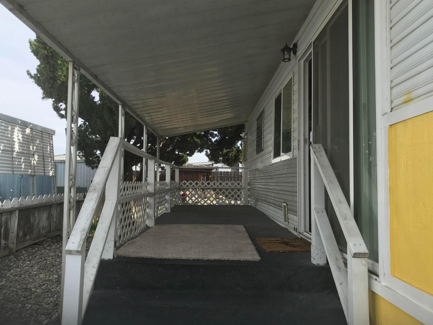 Detail Gallery Image 2 of 8 For 1830 East Yosemite Ave #7,  Manteca,  CA 95336 - 1 Beds | 1 Baths