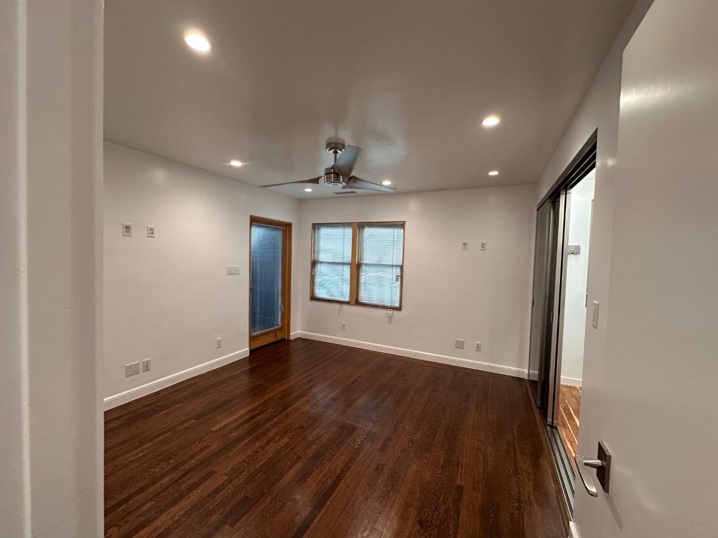 Detail Gallery Image 14 of 52 For 927 Rosewood Drive Dr, San Mateo,  CA 94401 - 2 Beds | 1 Baths
