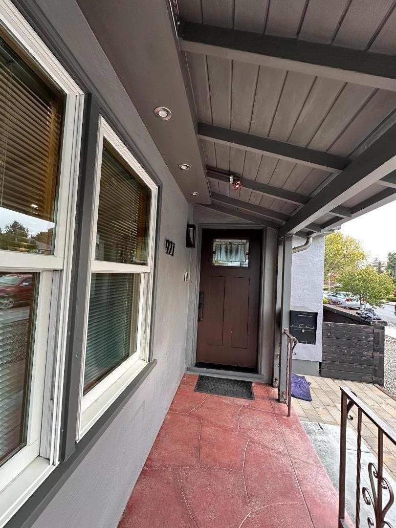 Detail Gallery Image 2 of 52 For 927 Rosewood Drive Dr, San Mateo,  CA 94401 - 2 Beds | 1 Baths