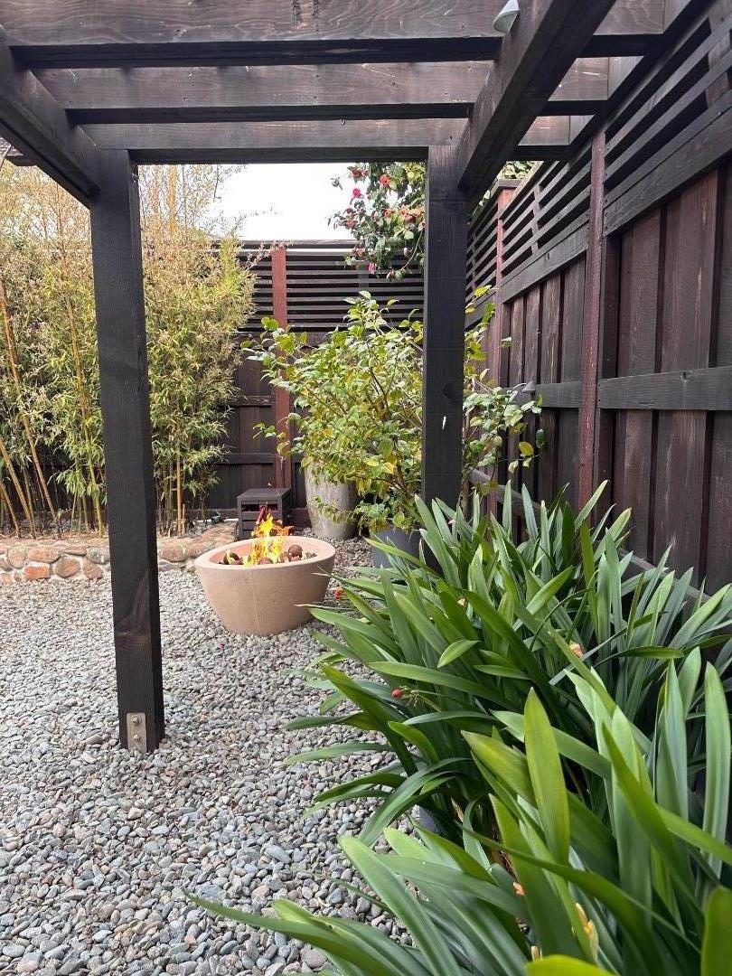 Detail Gallery Image 23 of 52 For 927 Rosewood Drive Dr, San Mateo,  CA 94401 - 2 Beds | 1 Baths