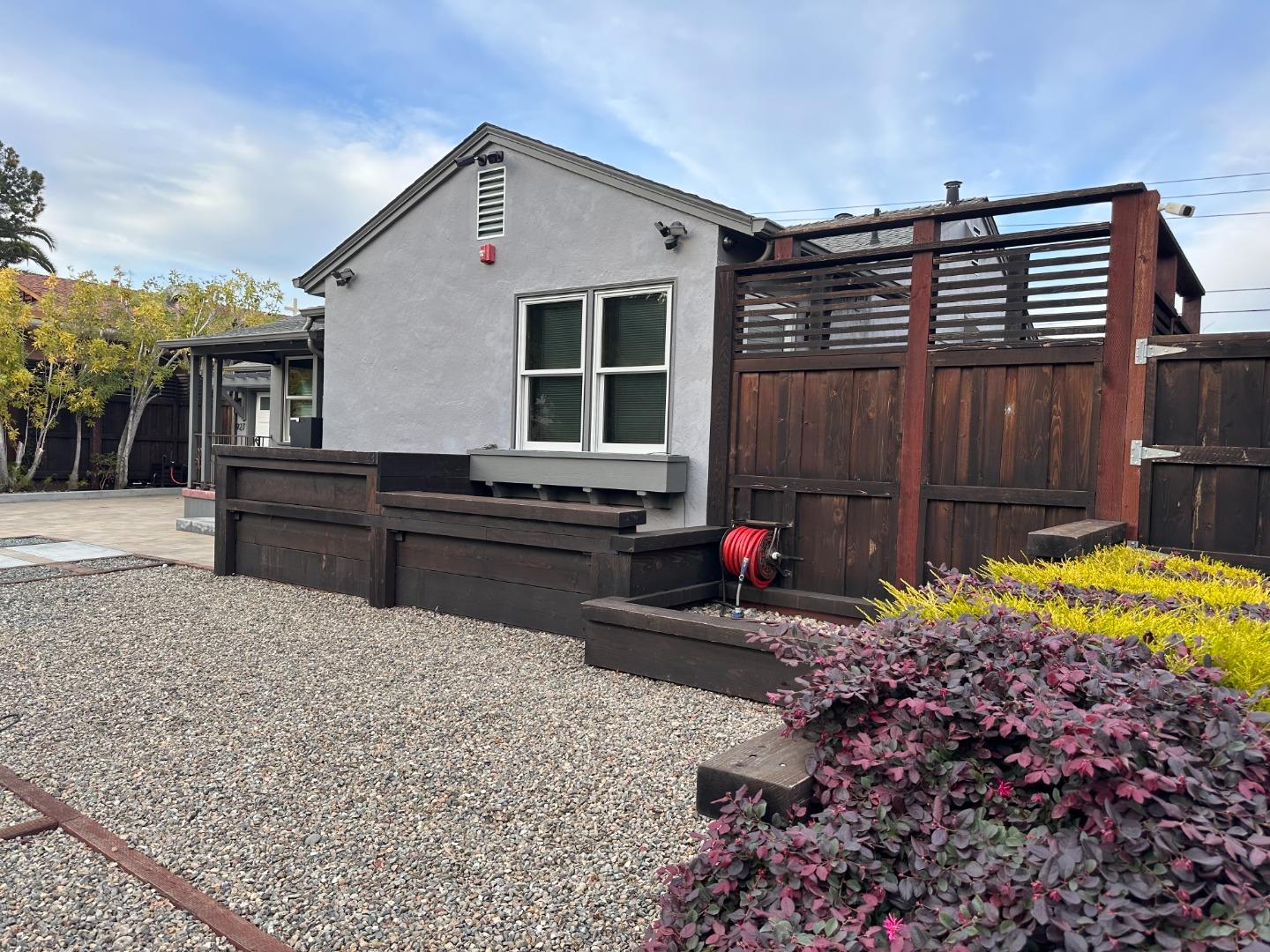 Detail Gallery Image 49 of 52 For 927 Rosewood Drive Dr, San Mateo,  CA 94401 - 2 Beds | 1 Baths