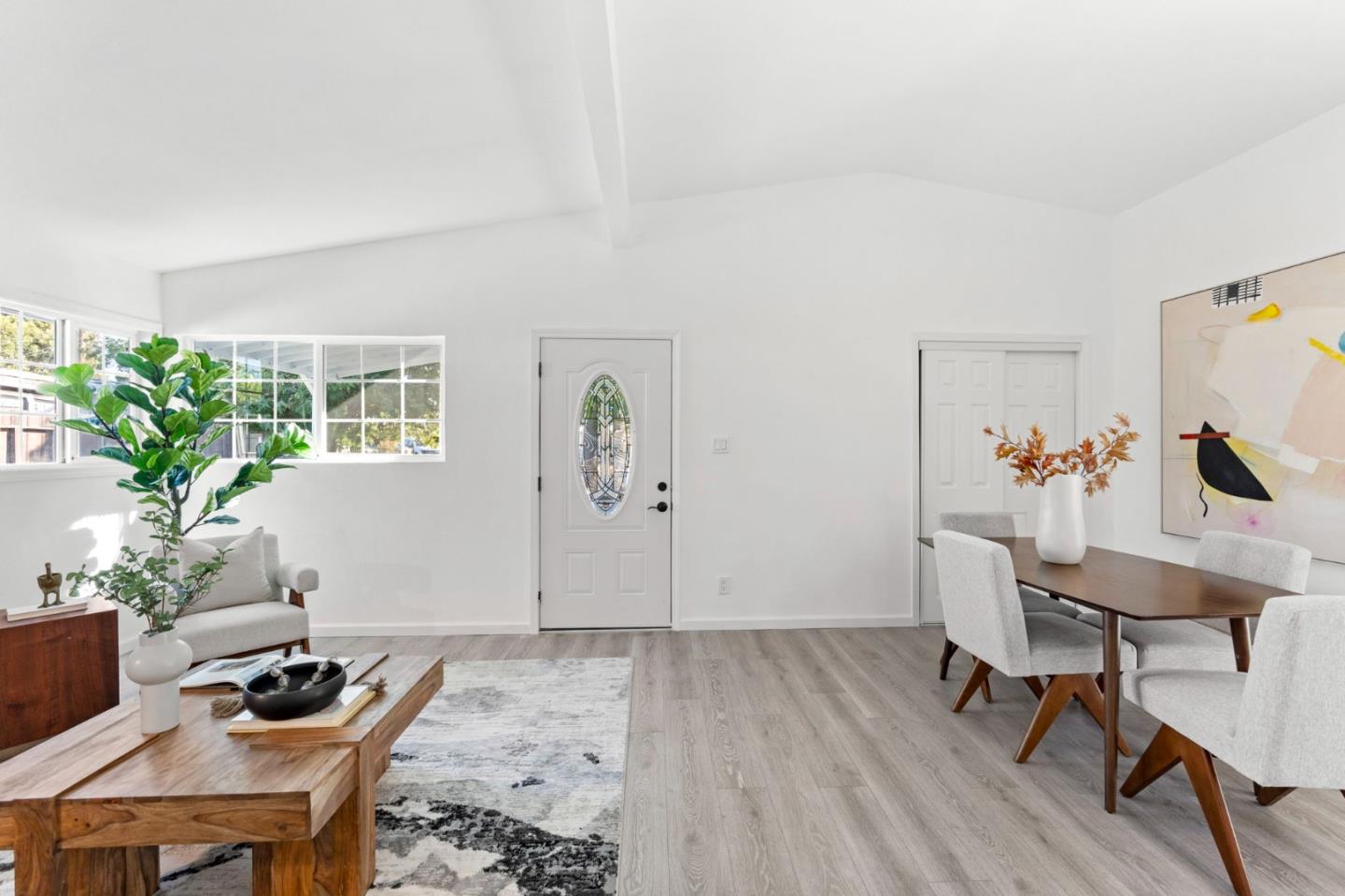 Detail Gallery Image 12 of 50 For 2887 Fordham St, East Palo Alto,  CA 94303 - 7 Beds | 4 Baths