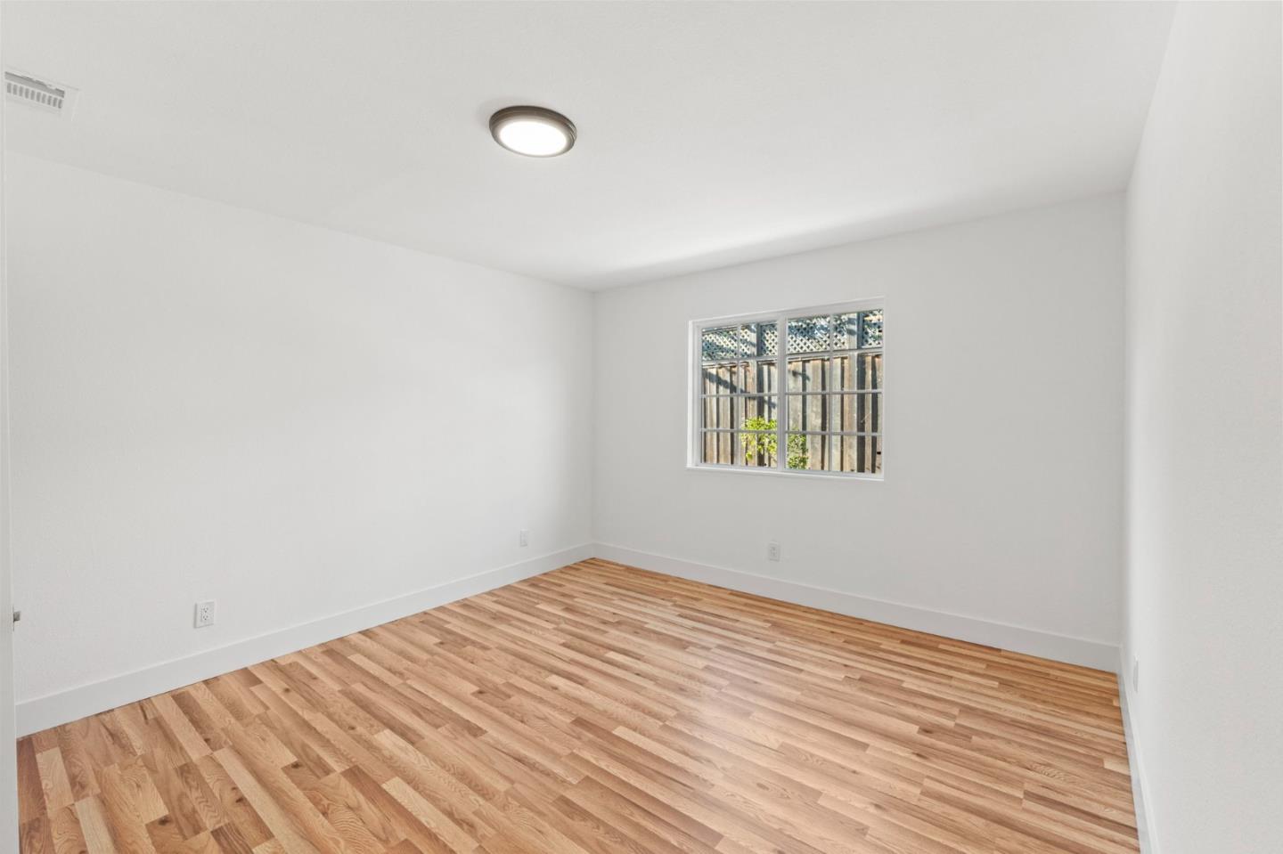 Detail Gallery Image 30 of 50 For 2887 Fordham St, East Palo Alto,  CA 94303 - 7 Beds | 4 Baths