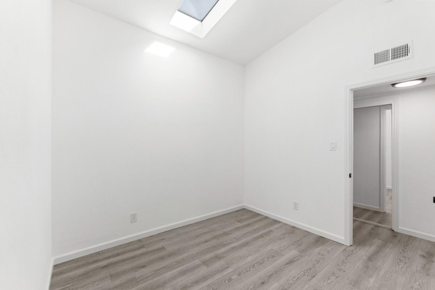 Detail Gallery Image 33 of 50 For 2887 Fordham St, East Palo Alto,  CA 94303 - 7 Beds | 4 Baths