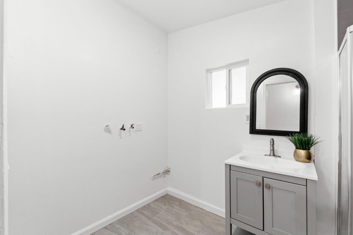 Detail Gallery Image 42 of 50 For 2887 Fordham St, East Palo Alto,  CA 94303 - 7 Beds | 4 Baths