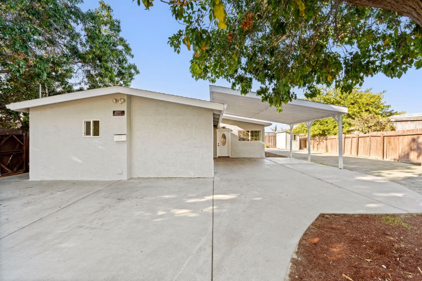 Detail Gallery Image 5 of 50 For 2887 Fordham St, East Palo Alto,  CA 94303 - 7 Beds | 4 Baths