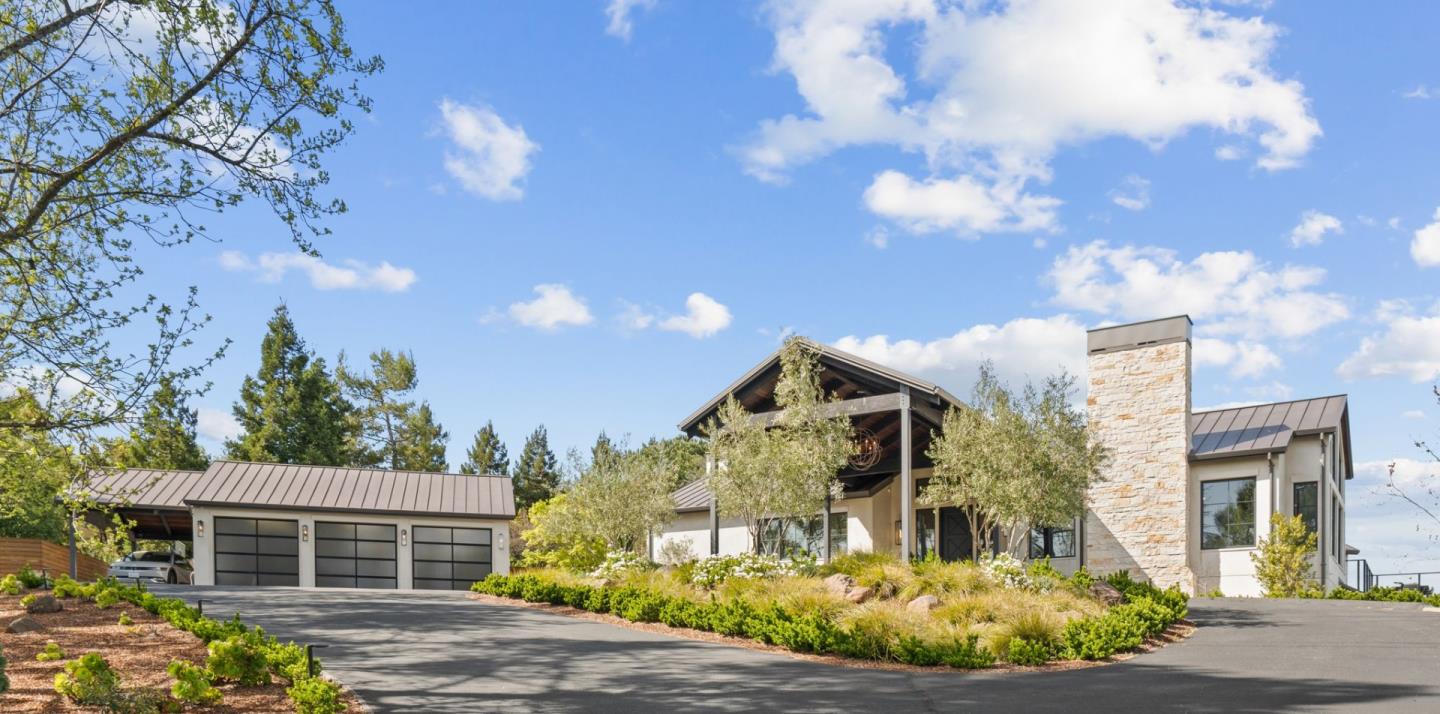 Detail Gallery Image 2 of 132 For 19474 Aeronaut Way, Los Gatos,  CA 95033 - 6 Beds | 4/1 Baths
