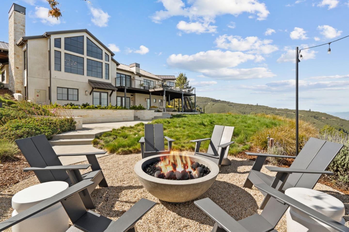 Detail Gallery Image 20 of 132 For 19474 Aeronaut Way, Los Gatos,  CA 95033 - 6 Beds | 4/1 Baths