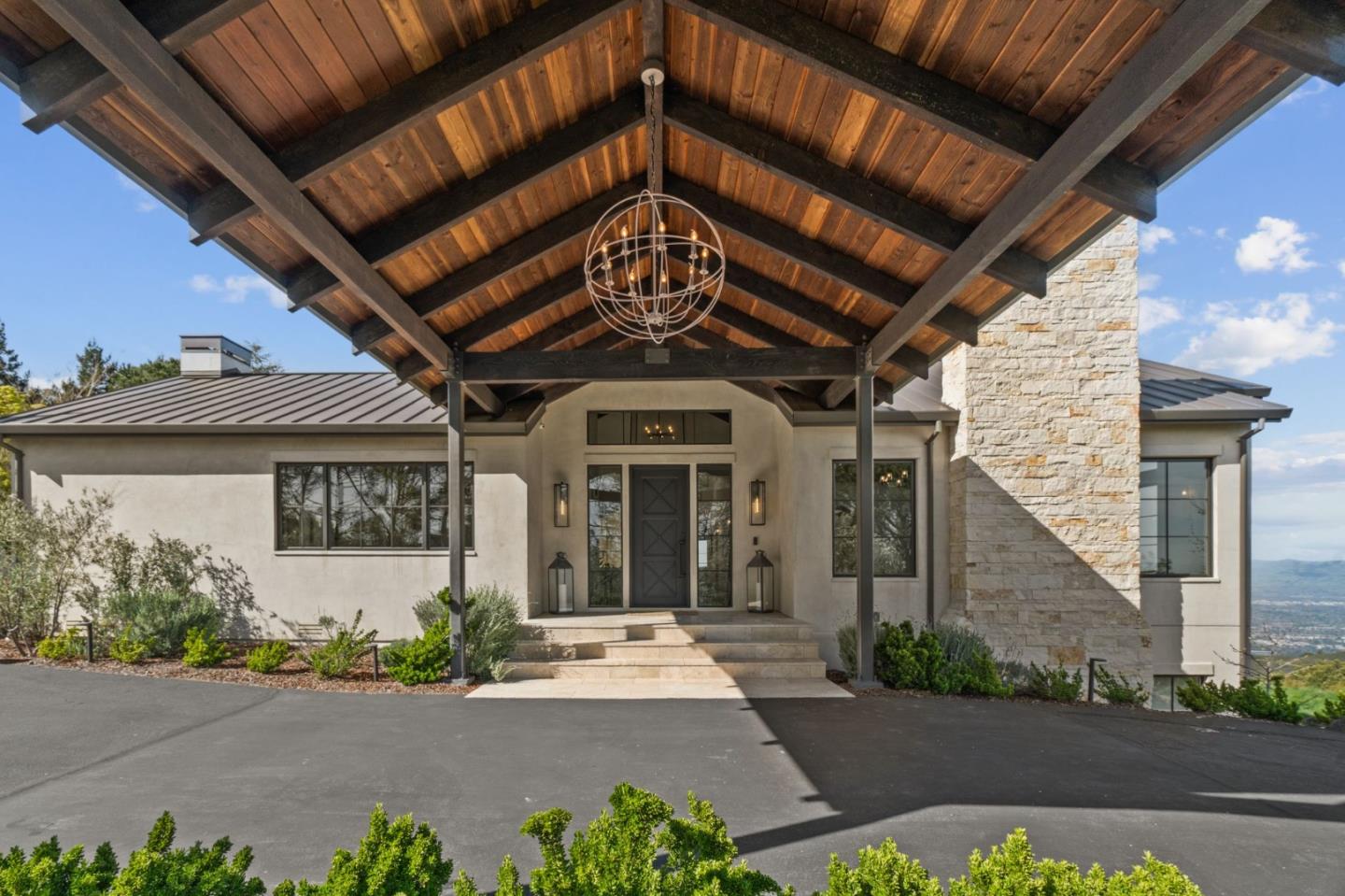 Detail Gallery Image 26 of 132 For 19474 Aeronaut Way, Los Gatos,  CA 95033 - 6 Beds | 4/1 Baths