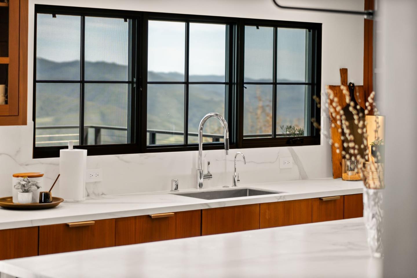 Detail Gallery Image 51 of 132 For 19474 Aeronaut Way, Los Gatos,  CA 95033 - 6 Beds | 4/1 Baths