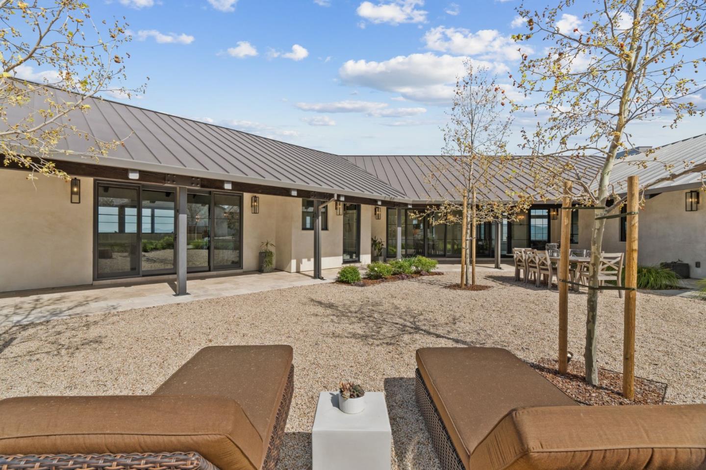 Detail Gallery Image 7 of 132 For 19474 Aeronaut Way, Los Gatos,  CA 95033 - 6 Beds | 4/1 Baths
