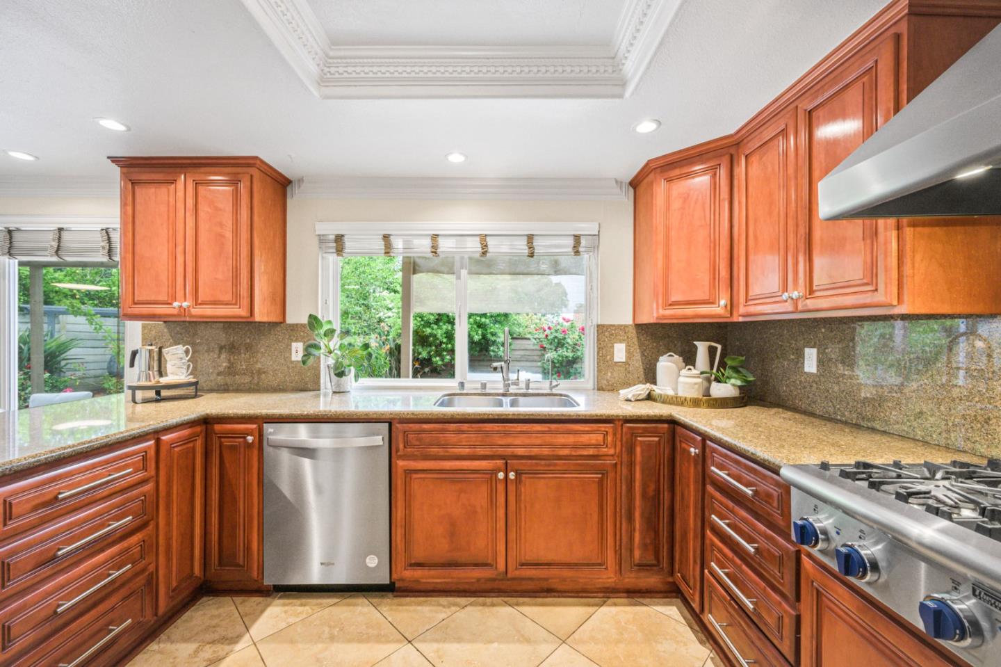 Detail Gallery Image 20 of 79 For 6359 Didion Way, San Jose,  CA 95123 - 4 Beds | 2/1 Baths