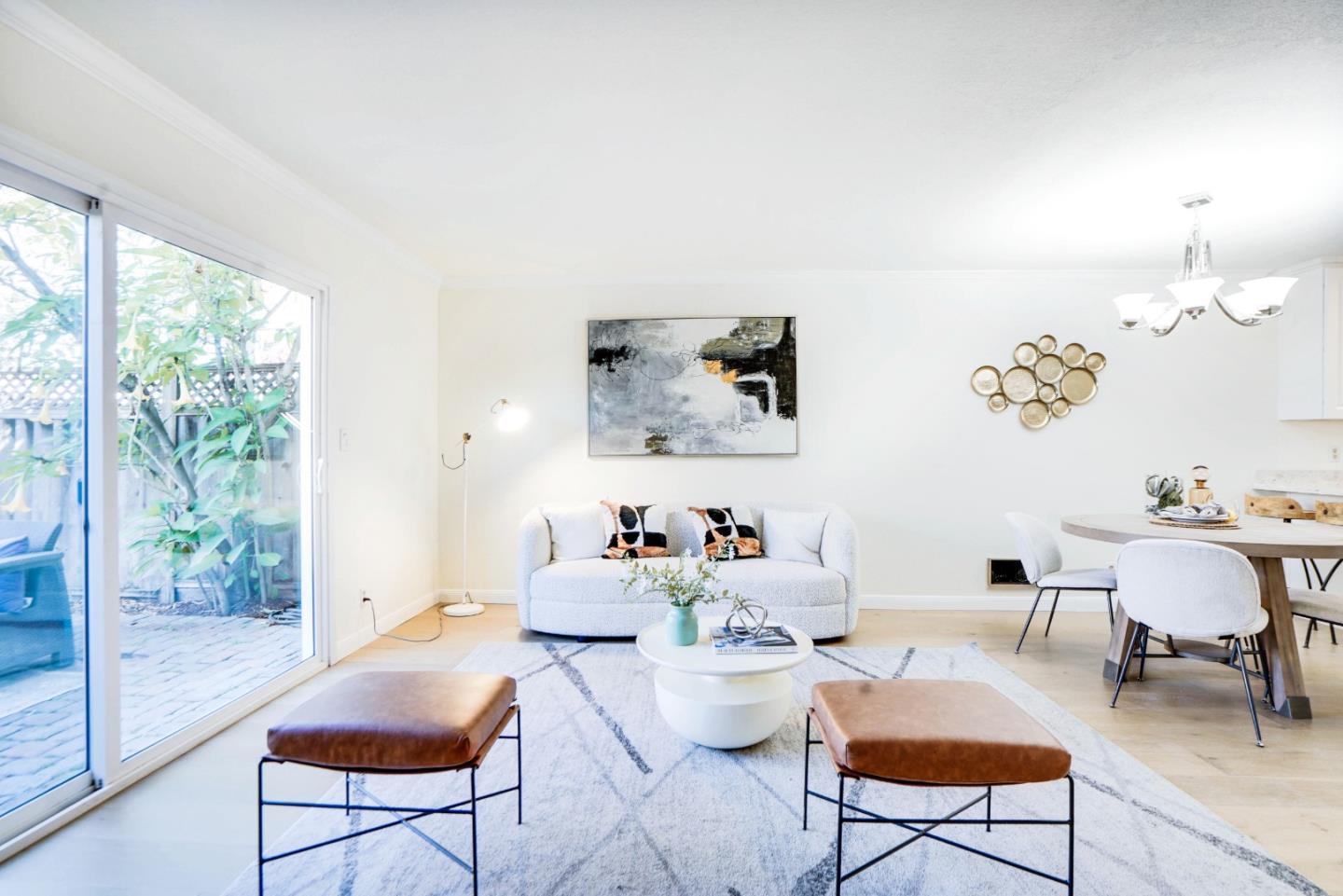 Detail Gallery Image 2 of 27 For 260 Ventura Ave, Palo Alto,  CA 94306 - 2 Beds | 1/1 Baths