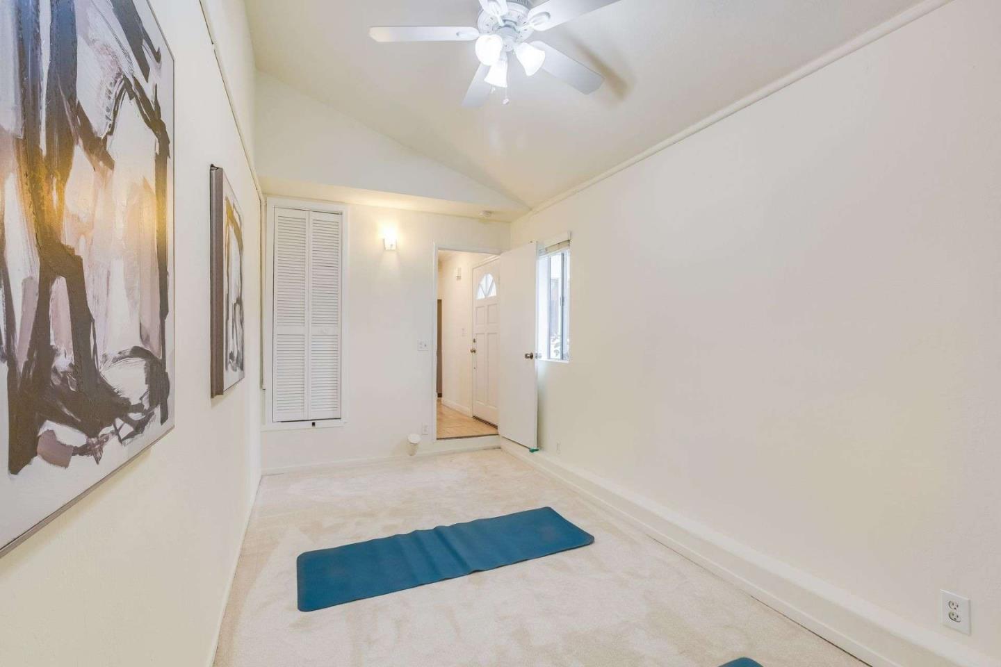 Detail Gallery Image 21 of 27 For 260 Ventura Ave, Palo Alto,  CA 94306 - 2 Beds | 1/1 Baths