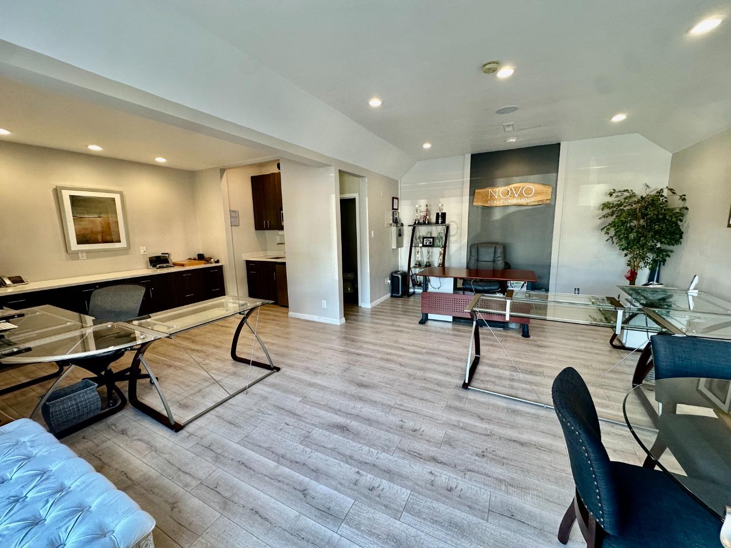 Detail Gallery Image 2 of 12 For 35 N San Mateo Dr, San Mateo,  CA 94401 - – Beds | – Baths