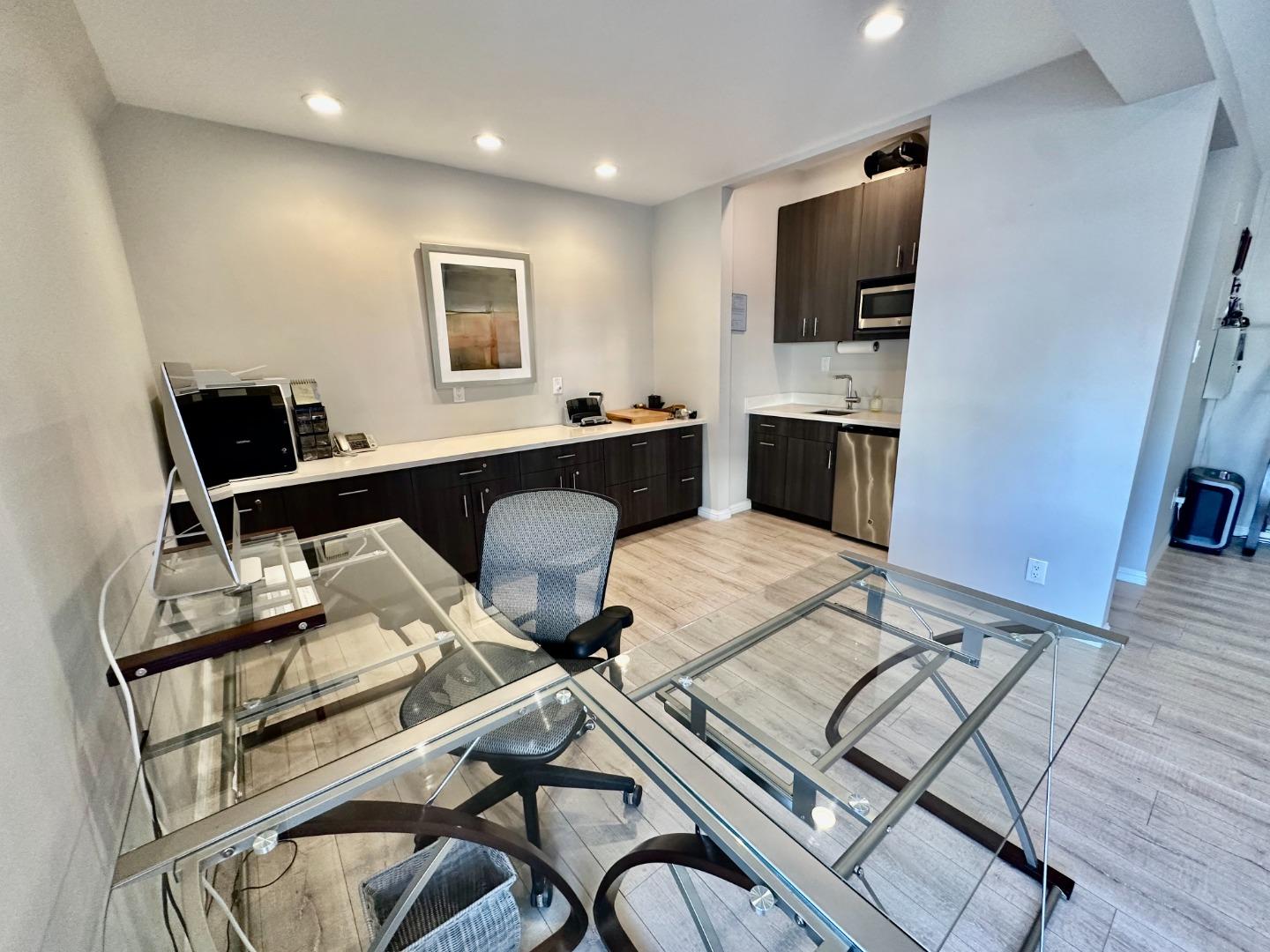 Detail Gallery Image 4 of 12 For 35 N San Mateo Dr, San Mateo,  CA 94401 - – Beds | – Baths