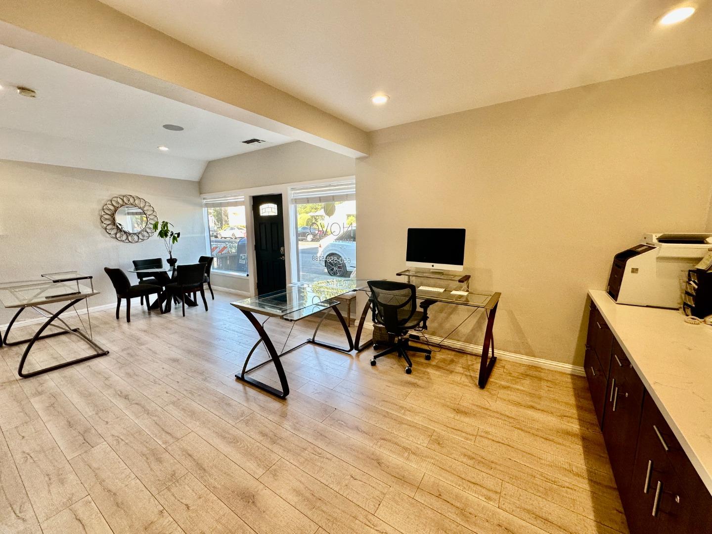 Detail Gallery Image 6 of 12 For 35 N San Mateo Dr, San Mateo,  CA 94401 - – Beds | – Baths