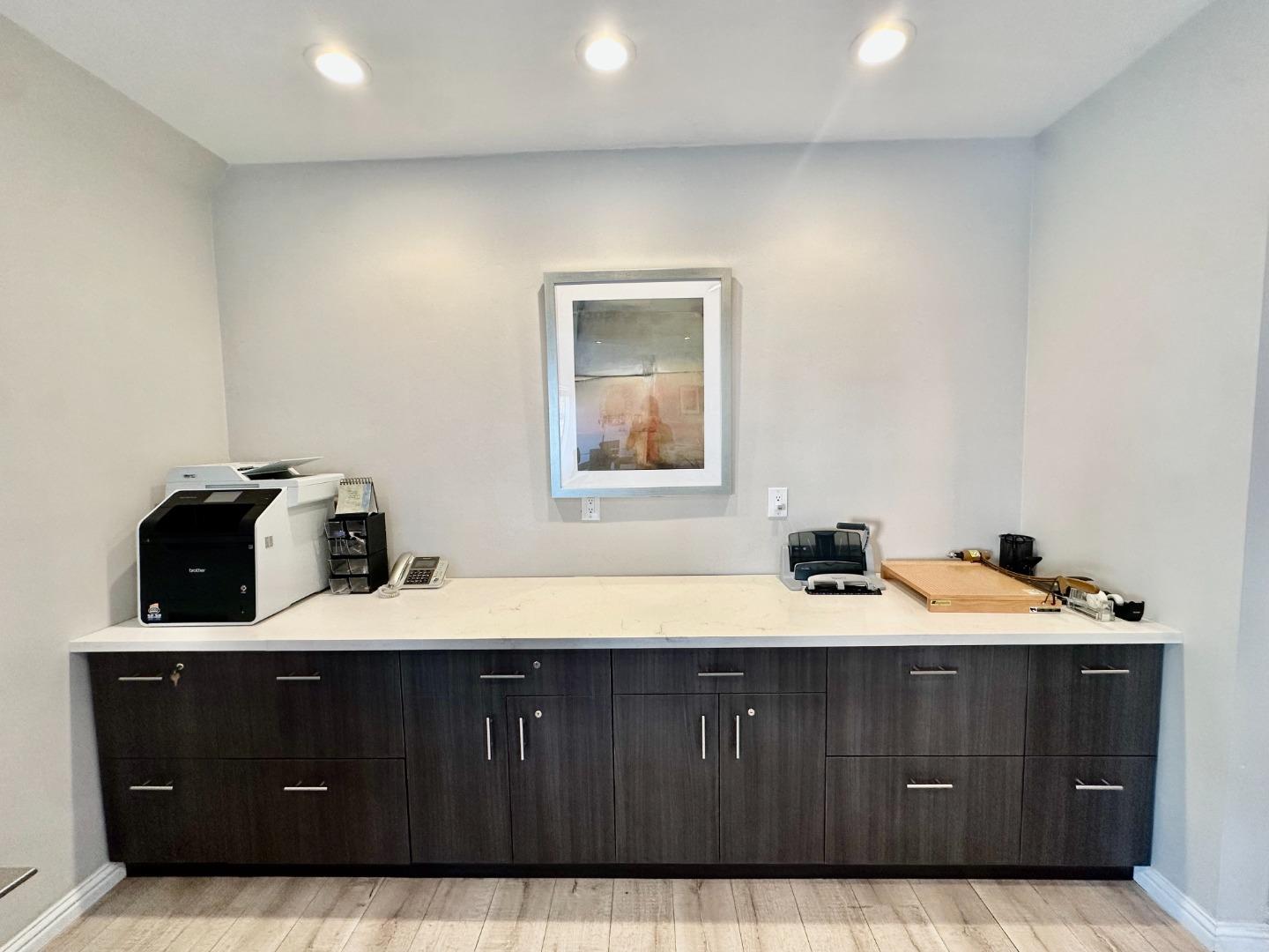 Detail Gallery Image 7 of 12 For 35 N San Mateo Dr, San Mateo,  CA 94401 - – Beds | – Baths