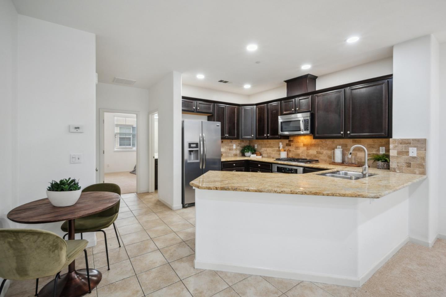 property-img