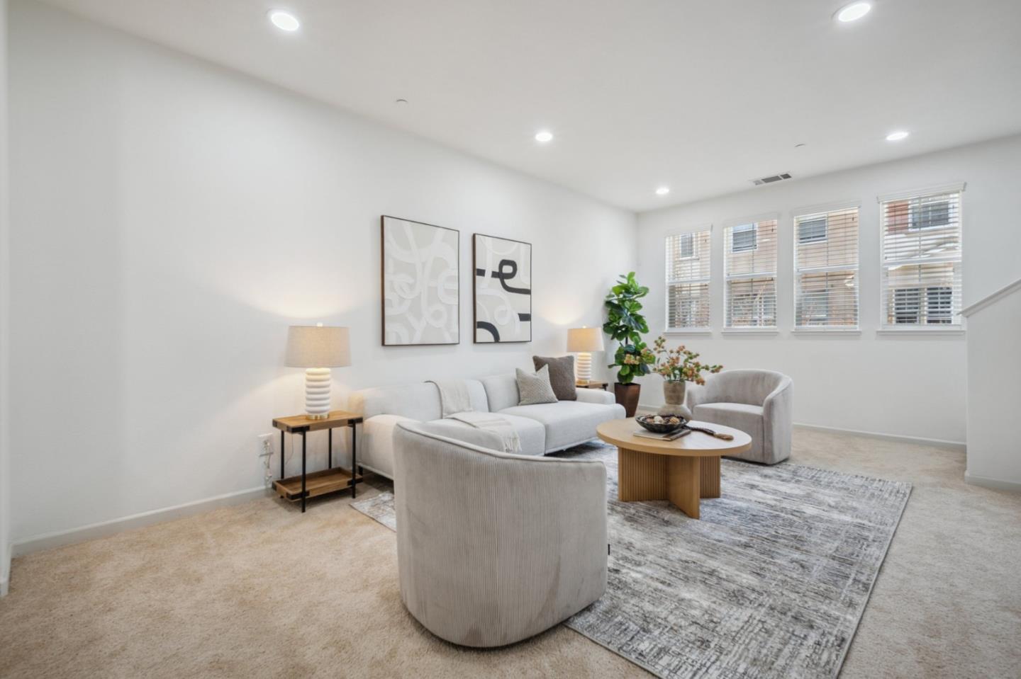 property-img