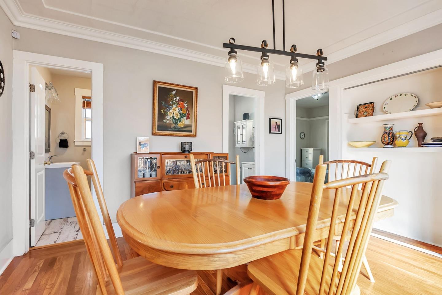 Detail Gallery Image 13 of 28 For 2452 Humboldt Ave, Oakland,  CA 94601 - 2 Beds | 1/1 Baths