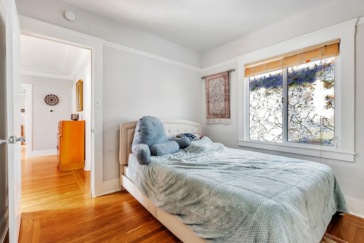 Detail Gallery Image 17 of 28 For 2452 Humboldt Ave, Oakland,  CA 94601 - 2 Beds | 1/1 Baths