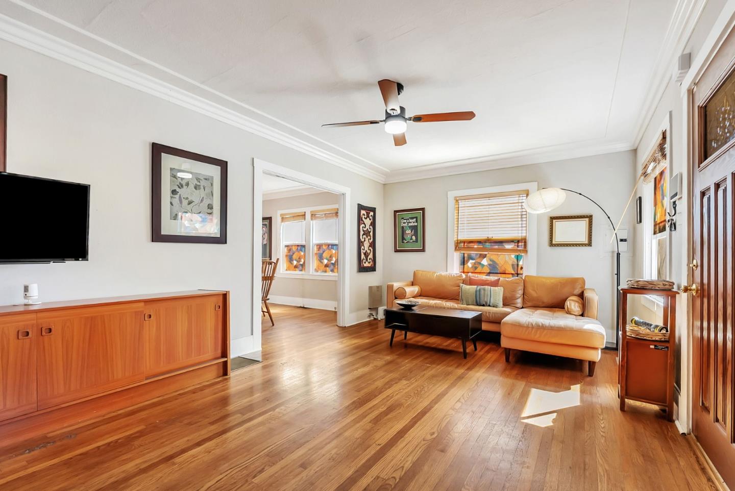Detail Gallery Image 8 of 28 For 2452 Humboldt Ave, Oakland,  CA 94601 - 2 Beds | 1/1 Baths