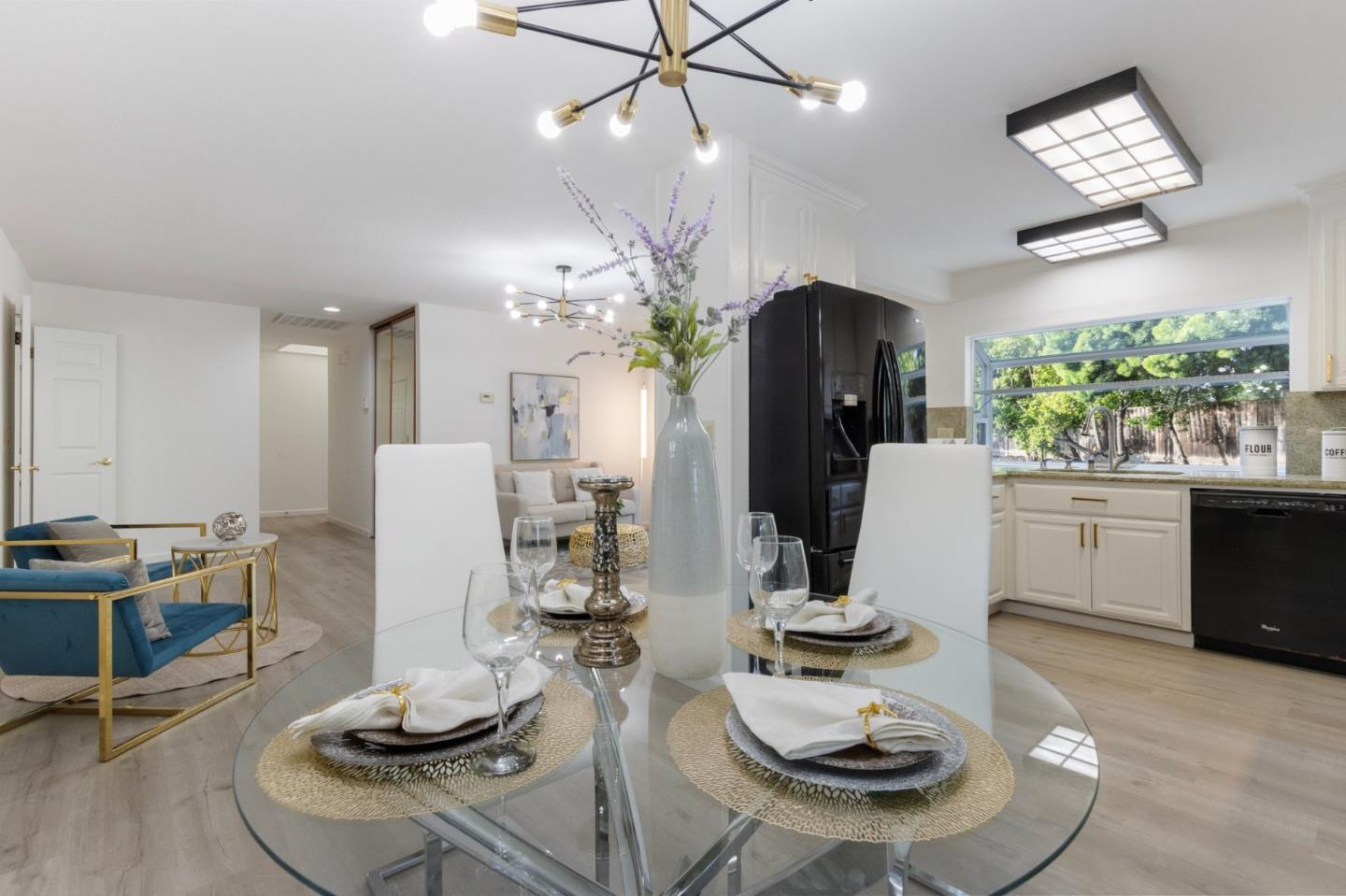 Detail Gallery Image 19 of 49 For 4451 Hanalei Pl, San Jose,  CA 95118 - 4 Beds | 2 Baths