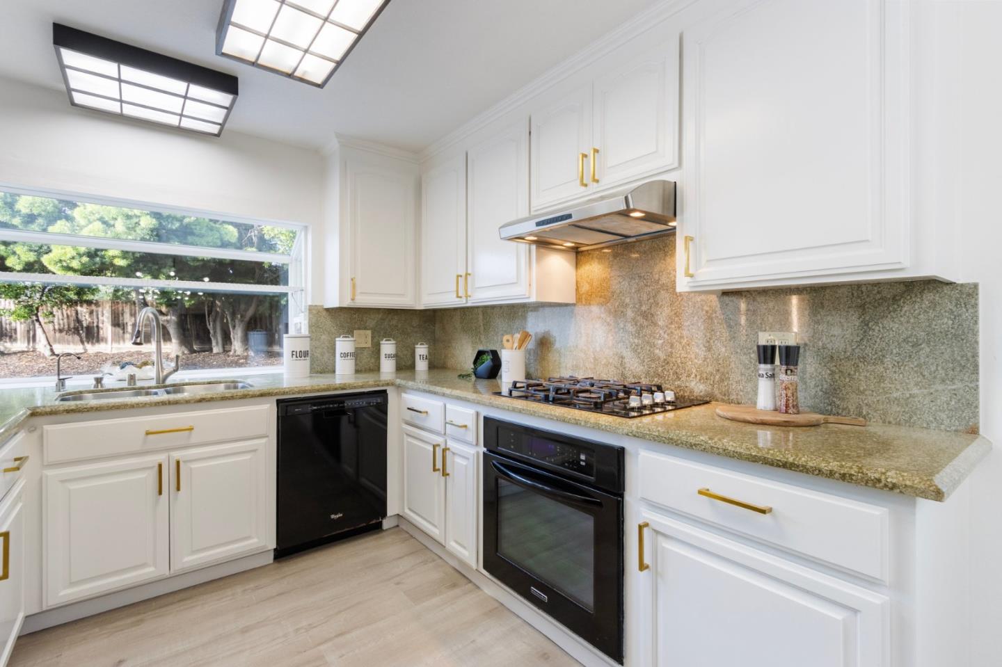 Detail Gallery Image 23 of 49 For 4451 Hanalei Pl, San Jose,  CA 95118 - 4 Beds | 2 Baths
