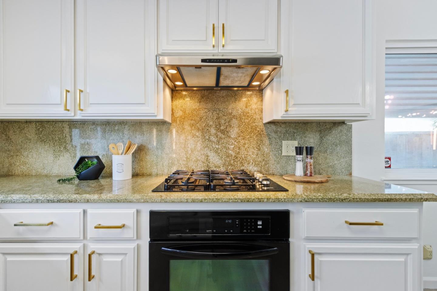 Detail Gallery Image 28 of 49 For 4451 Hanalei Pl, San Jose,  CA 95118 - 4 Beds | 2 Baths