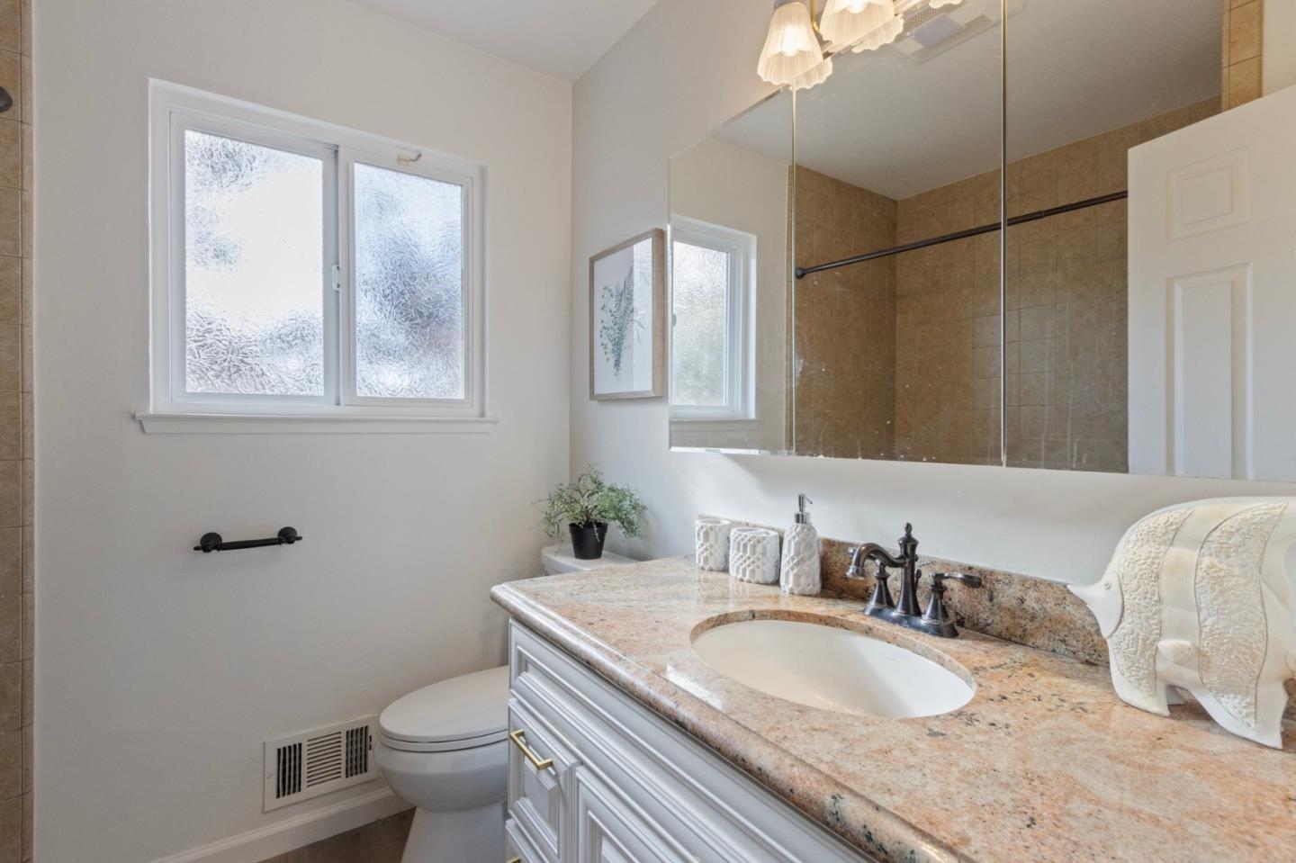 Detail Gallery Image 41 of 49 For 4451 Hanalei Pl, San Jose,  CA 95118 - 4 Beds | 2 Baths