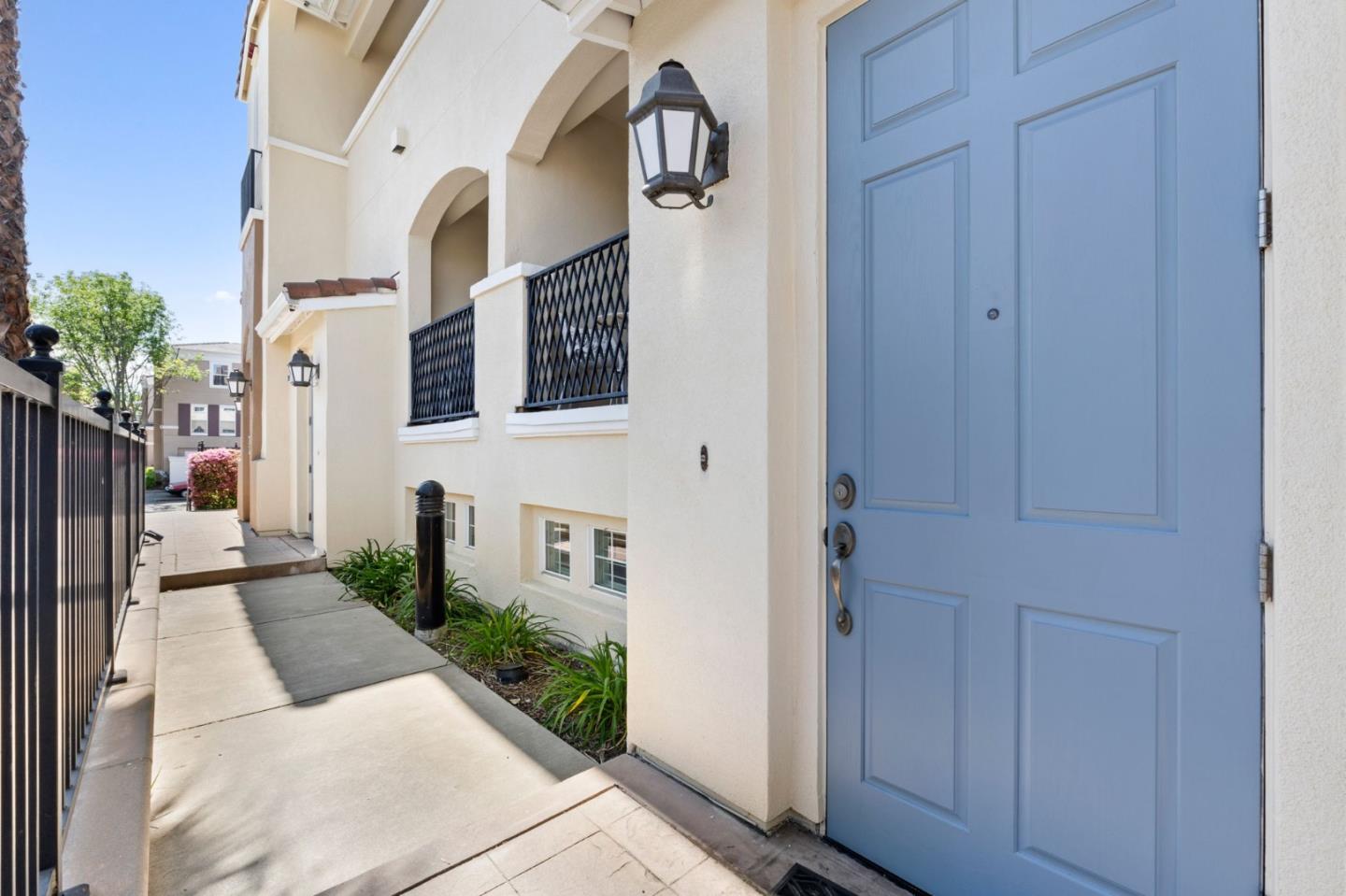 Detail Gallery Image 2 of 37 For 789 Parc Ln, Milpitas,  CA 95035 - 3 Beds | 2 Baths