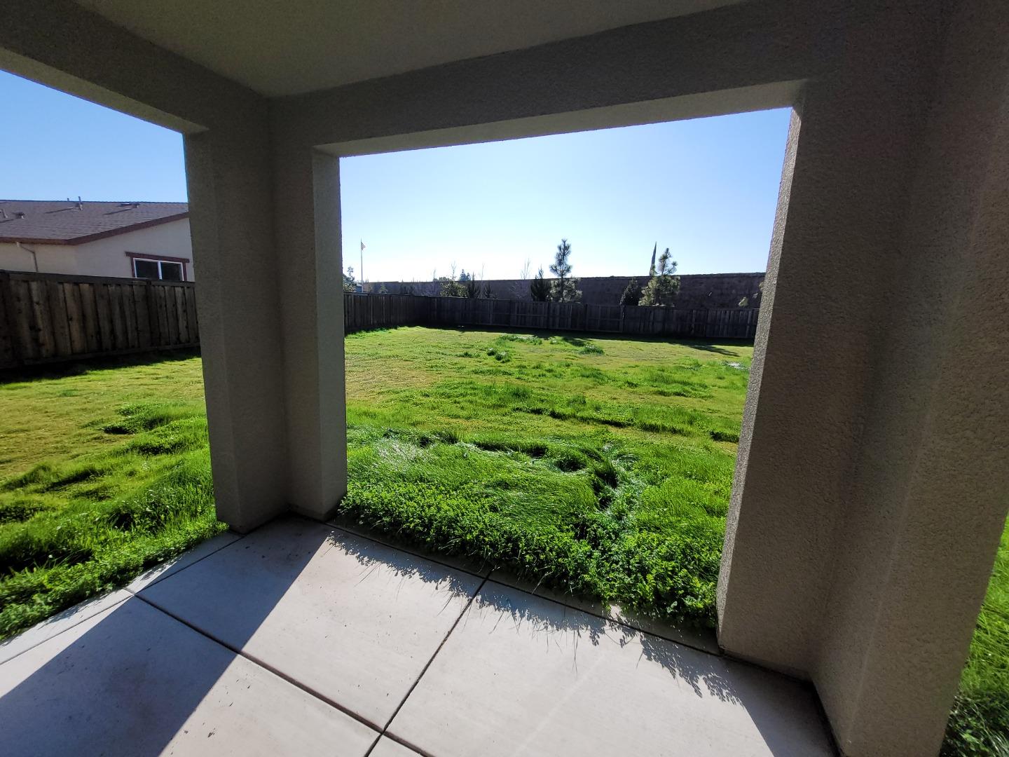 Detail Gallery Image 17 of 22 For 624 Victoria Dr, Manteca,  CA 95336 - 2 Beds | 2 Baths