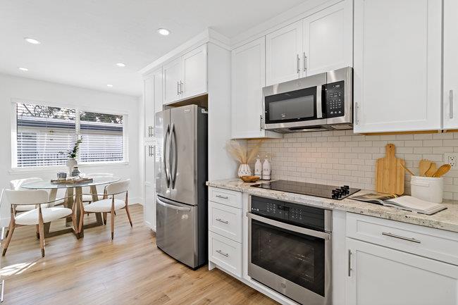 Detail Gallery Image 8 of 34 For 14225 Lora Dr #10,  Los Gatos,  CA 95032 - 2 Beds | 2 Baths