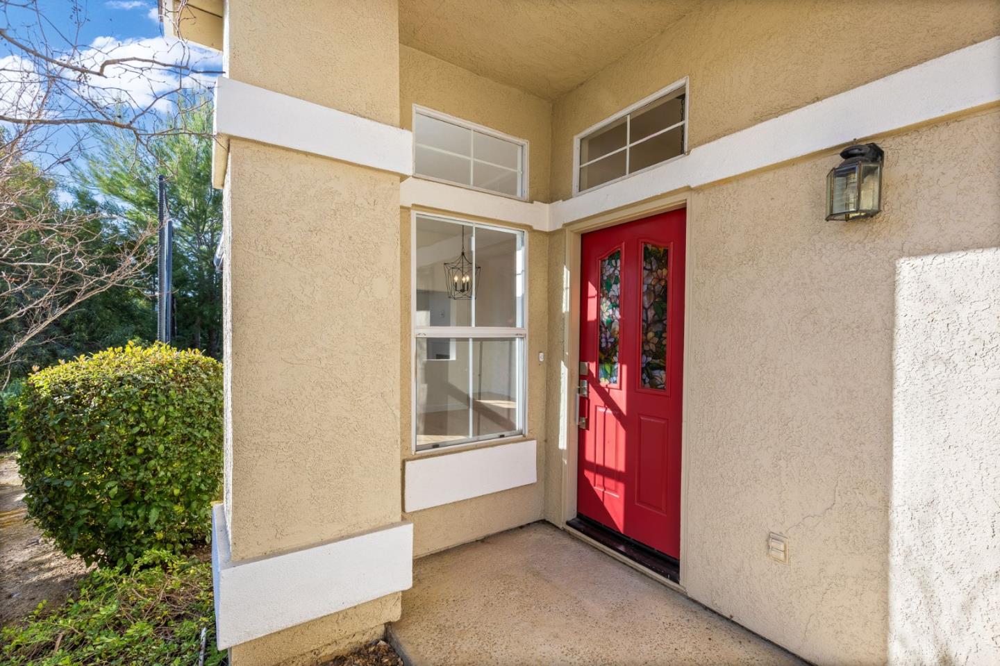 Detail Gallery Image 2 of 24 For 3233 Corte Granada, Fairfield,  CA 94534 - 2 Beds | 2 Baths