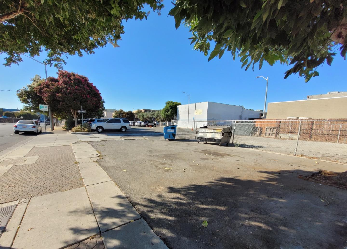 Detail Gallery Image 2 of 4 For 201 5th St, Hollister,  CA 95023 - – Beds | – Baths