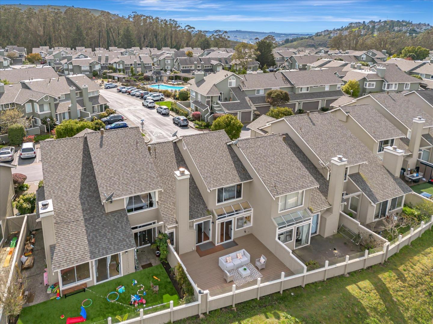 Detail Gallery Image 49 of 51 For 110 Cityview Dr, Daly City,  CA 94014 - 2 Beds | 3 Baths